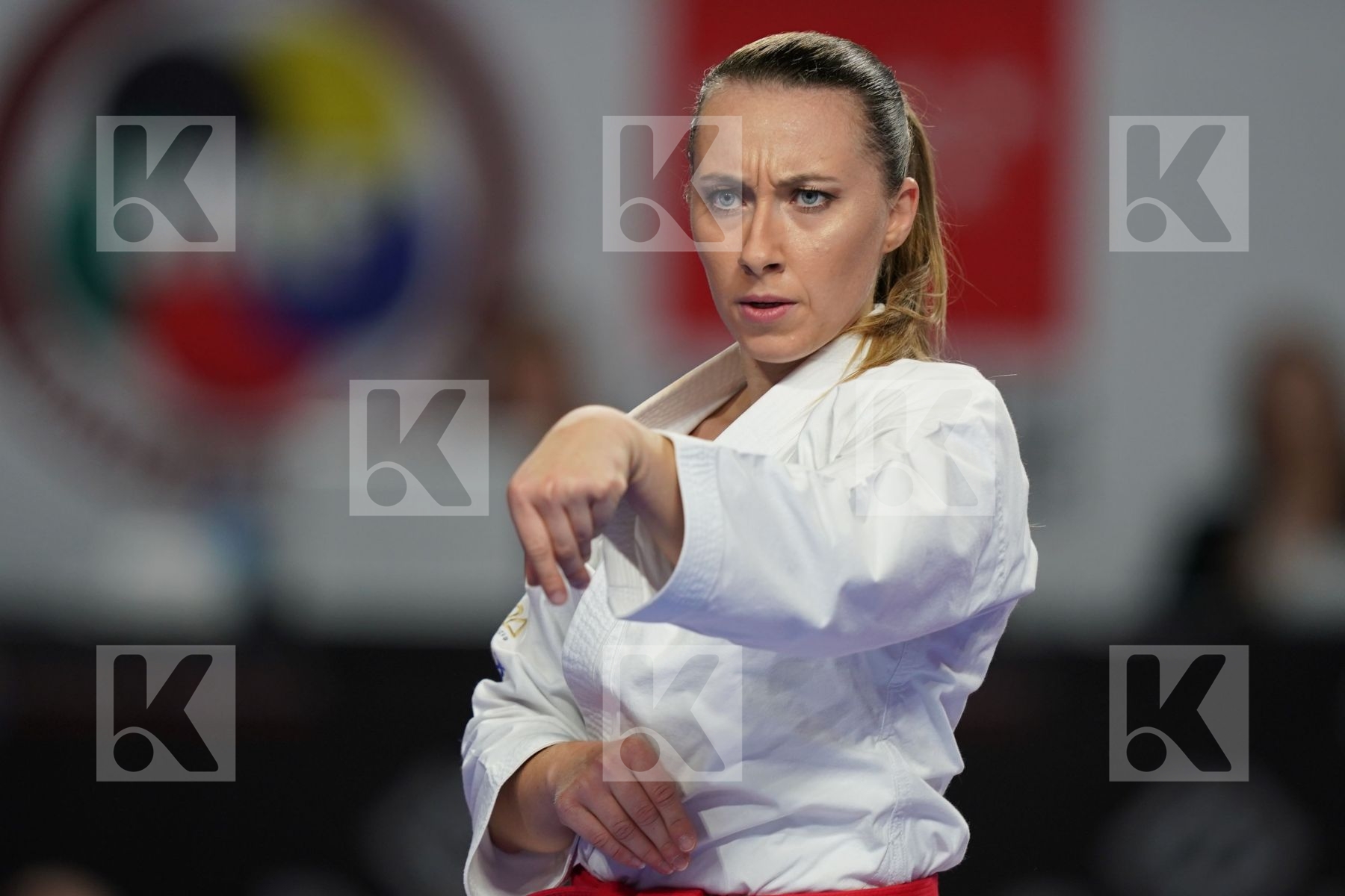 ALEXANDRA FERACCI (FRANCE) vs VIVIANA BOTTARO (ITALY) in Senior Female Kata - Bronze bout