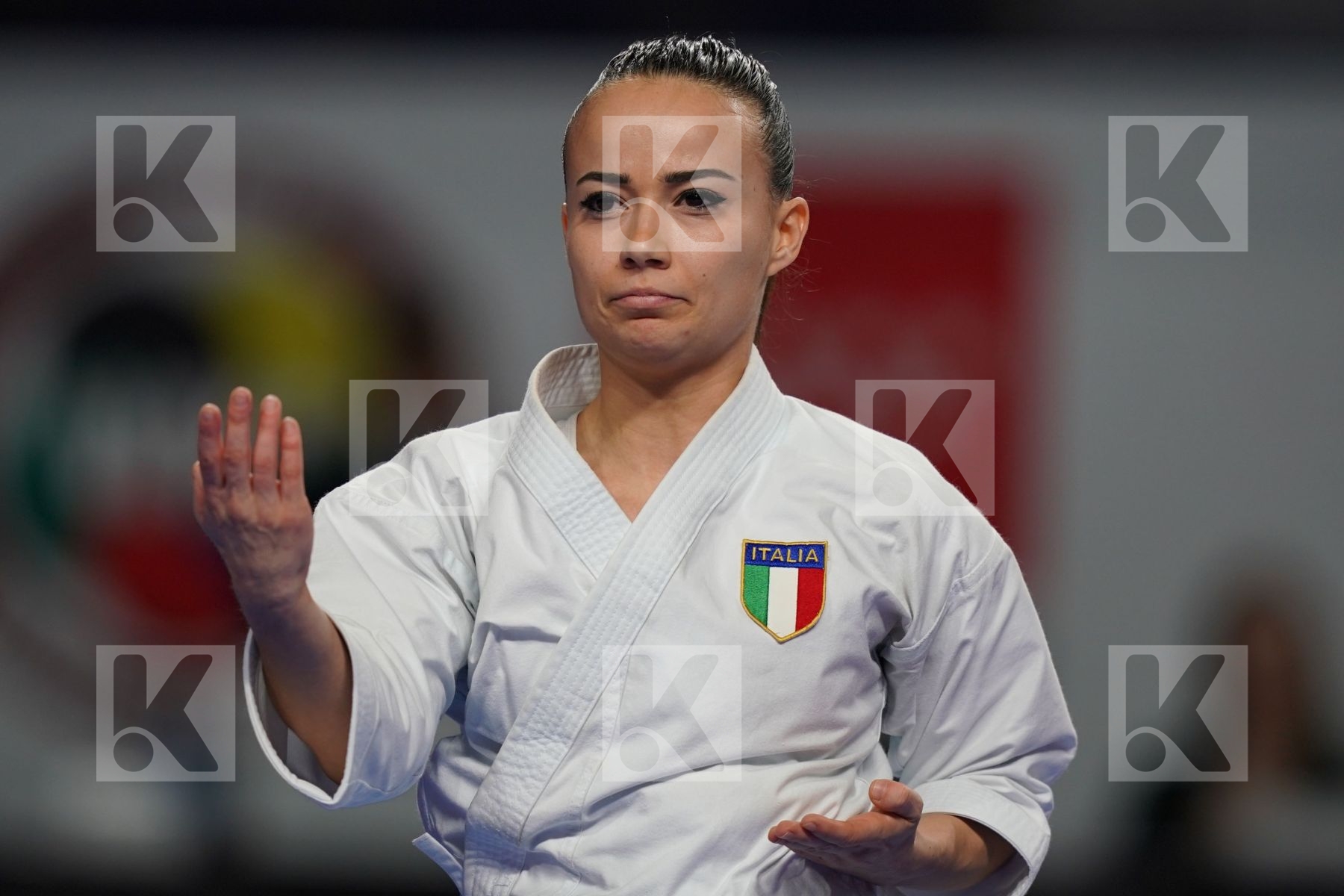 ALEXANDRA FERACCI (FRANCE) vs VIVIANA BOTTARO (ITALY) in Senior Female Kata - Bronze bout