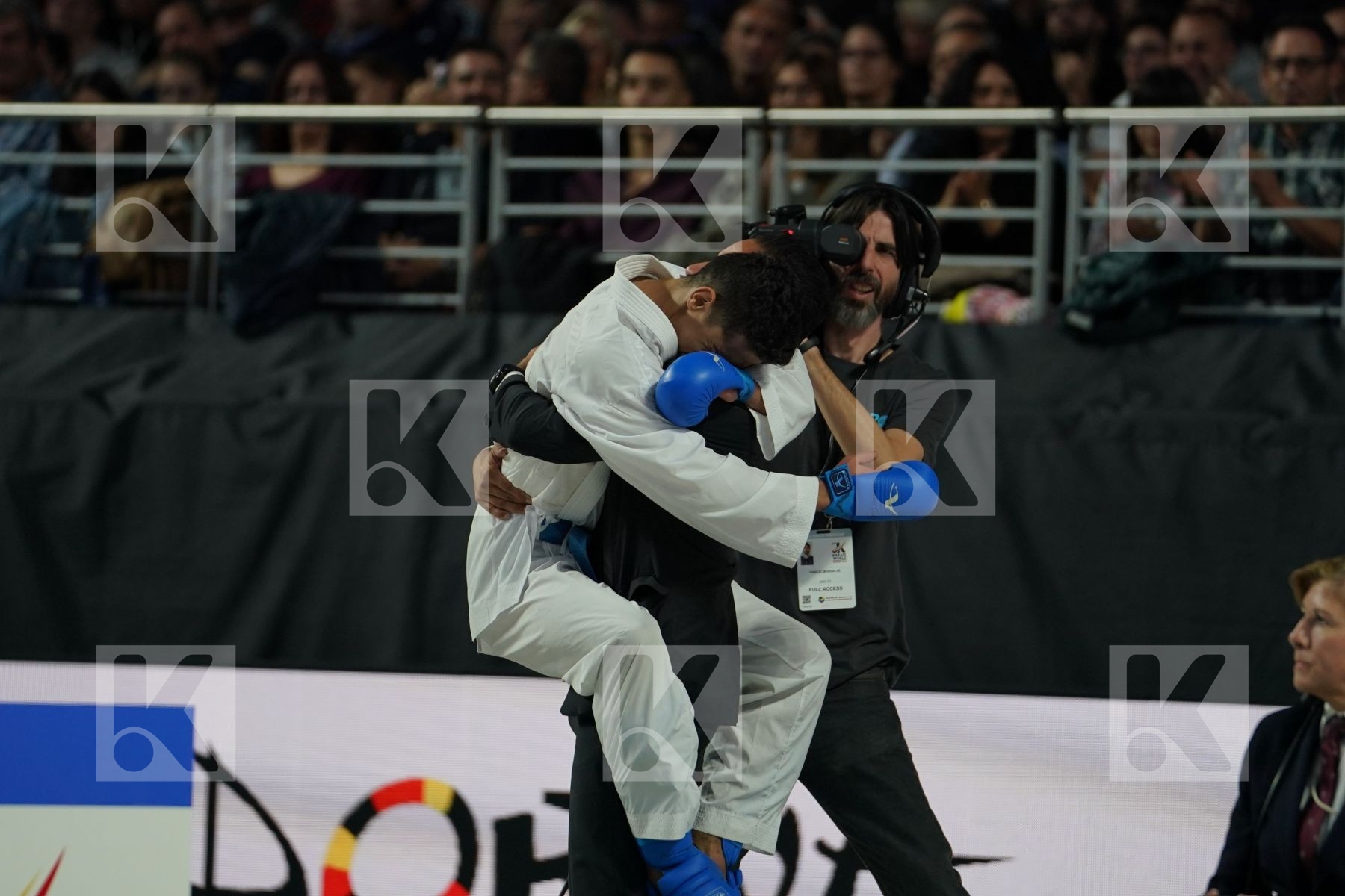 JOVANNI MARTINEZ (VENEZUELA) vs ABDESSALAM AMEKNASSI (MOROCCO in Senior Kumite -60 Kg - Bronze bout