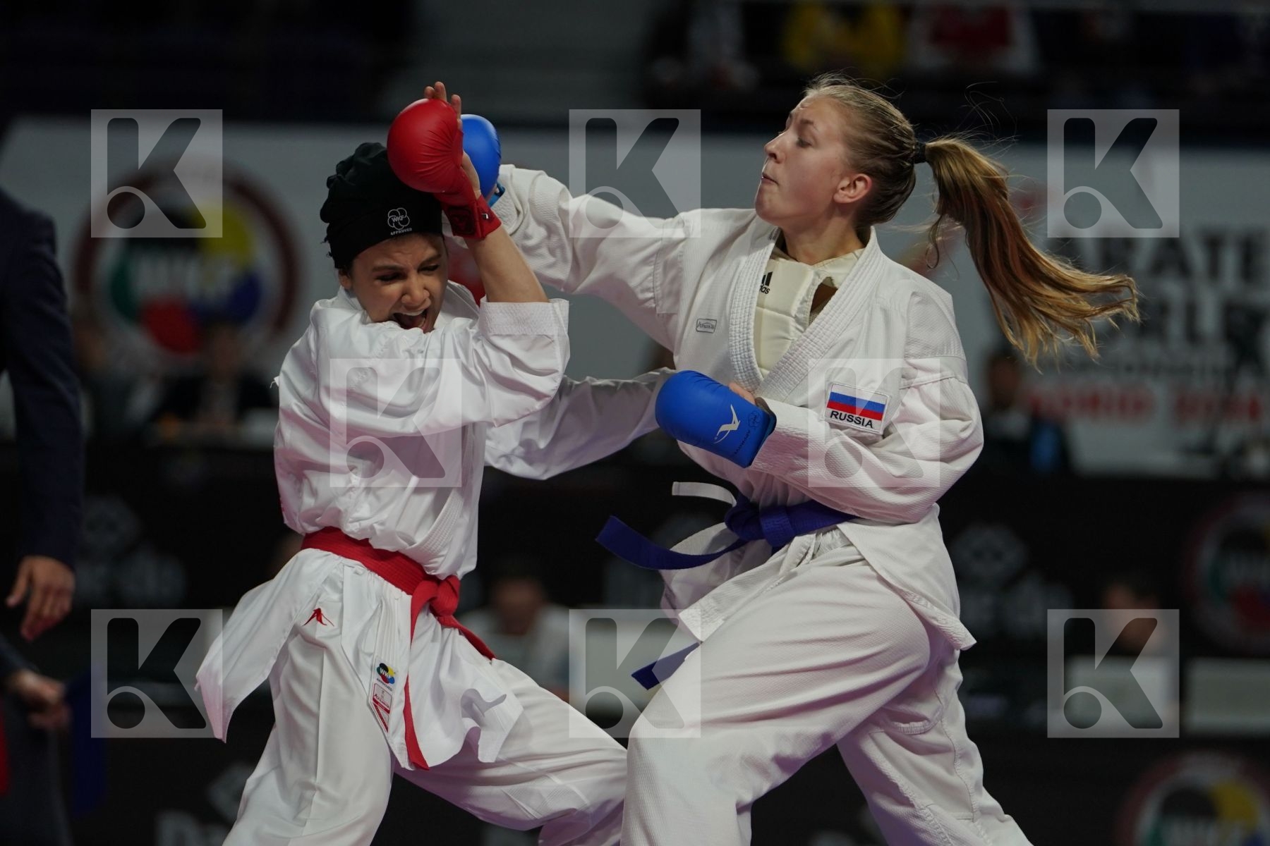 SARA BAHMANYAR (ISLAMIC REPUBLIC OF IRAN) vs TATIANA RYBALCHENKO (RUSSIAN FEDERATION) in Senior Kumite -50 Kg - Bronze bout