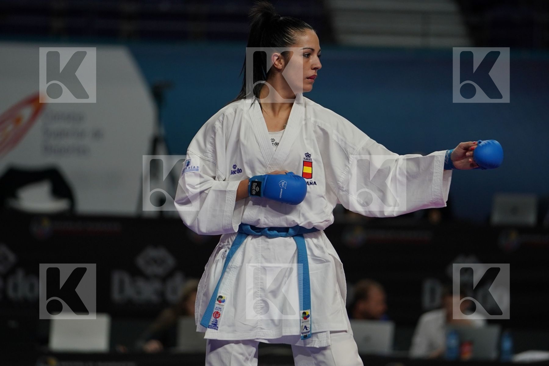 ISLAMIC REPUBLIC OF IRAN (ABBASLI, ALIPOURKESHKA, CHALAKI, ZANGENEH_KARKOOTI) vs Spain (FERRER_GARCIA, PALACIO_GONZALEZ, TORRES_GARCIA, VIZCAINO_GONZALEZ) in Senior Team Female Kumite - Bronze bout