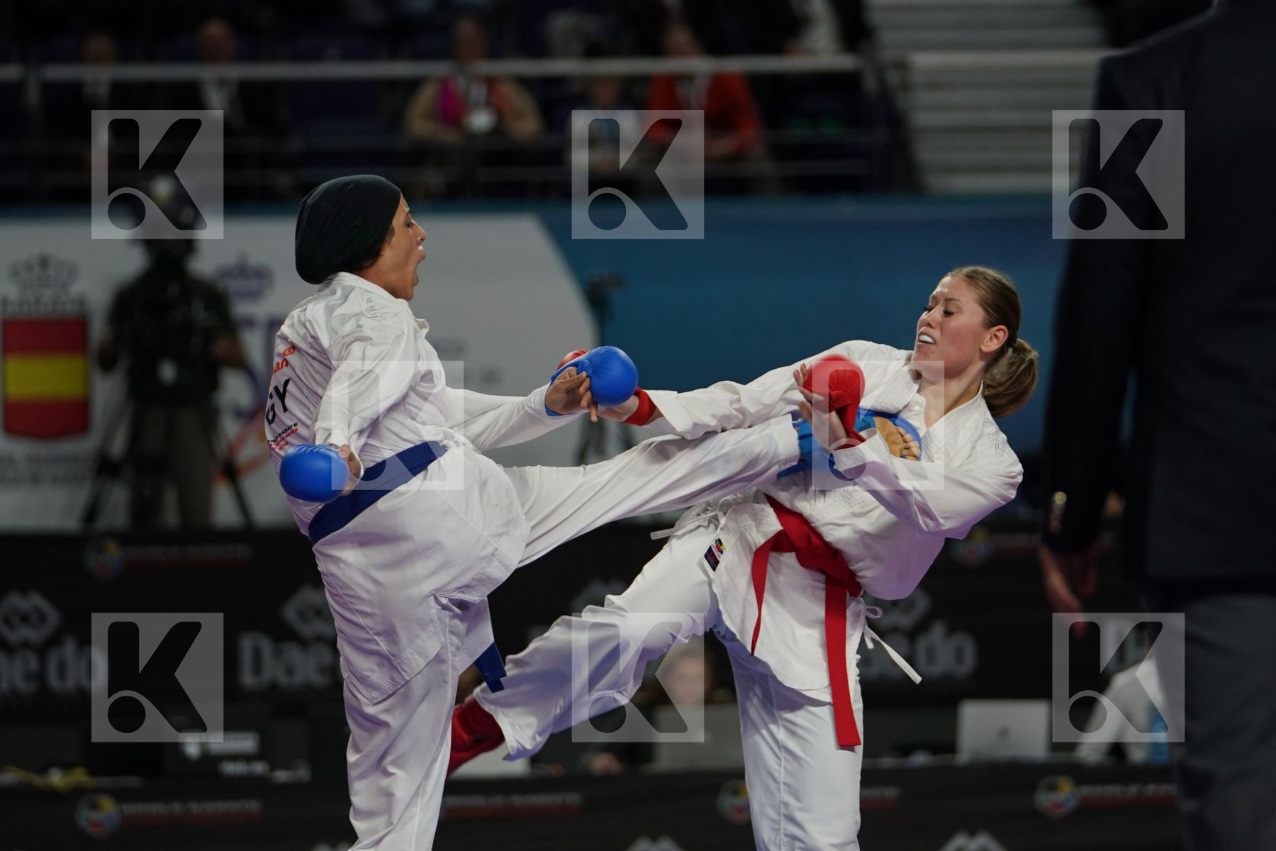 Switzerland (BRUEDERLIN, KORNFELD, QUIRICI, RADJENOVIC) vs EGYPT (ABDELAZIZ, ABOUEL_YAZED, AHMED, LOTFY) in Senior Team Female Kata - Bronze bout