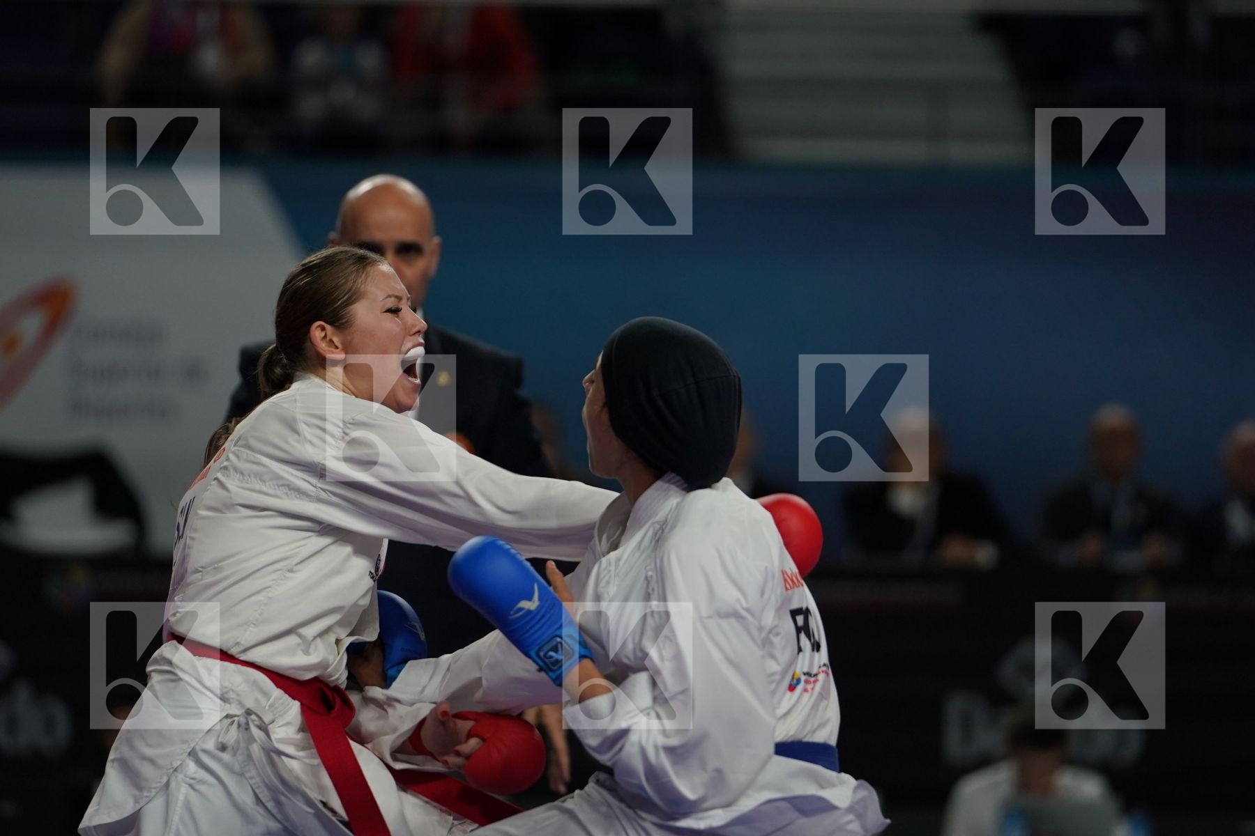 Switzerland (BRUEDERLIN, KORNFELD, QUIRICI, RADJENOVIC) vs EGYPT (ABDELAZIZ, ABOUEL_YAZED, AHMED, LOTFY) in Senior Team Female Kata - Bronze bout