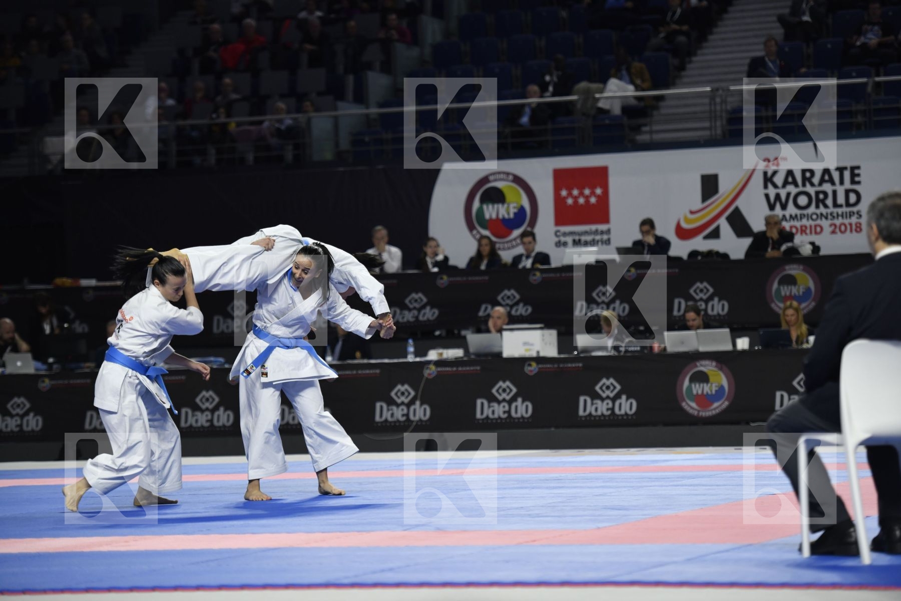 SERBIA (DJURDJEVIC, MATICKI, PIPERIN) vs ITALY (BATTAGLIA, D'ONOFRIO, PEZZETTI) in Senior Team Female Kata - Bronze bout