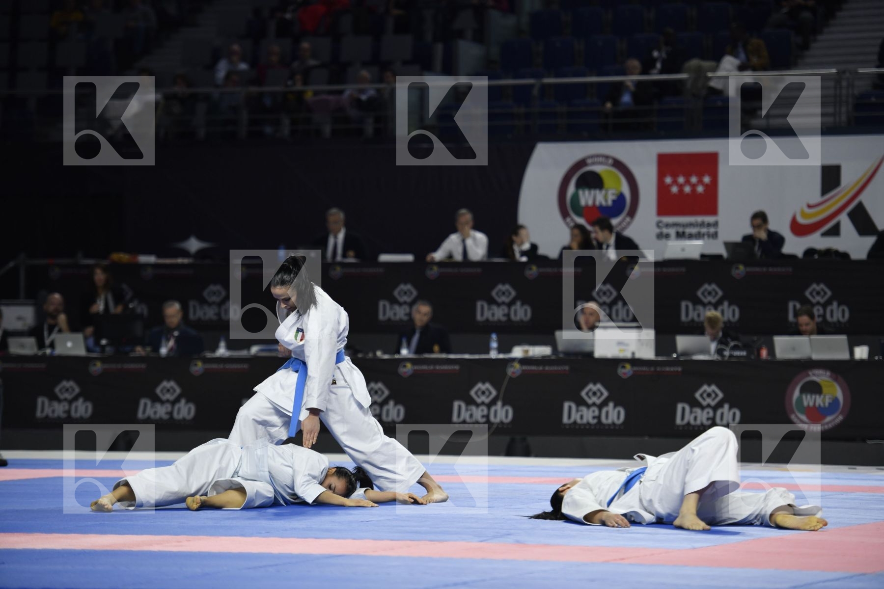 SERBIA (DJURDJEVIC, MATICKI, PIPERIN) vs ITALY (BATTAGLIA, D'ONOFRIO, PEZZETTI) in Senior Team Female Kata - Bronze bout