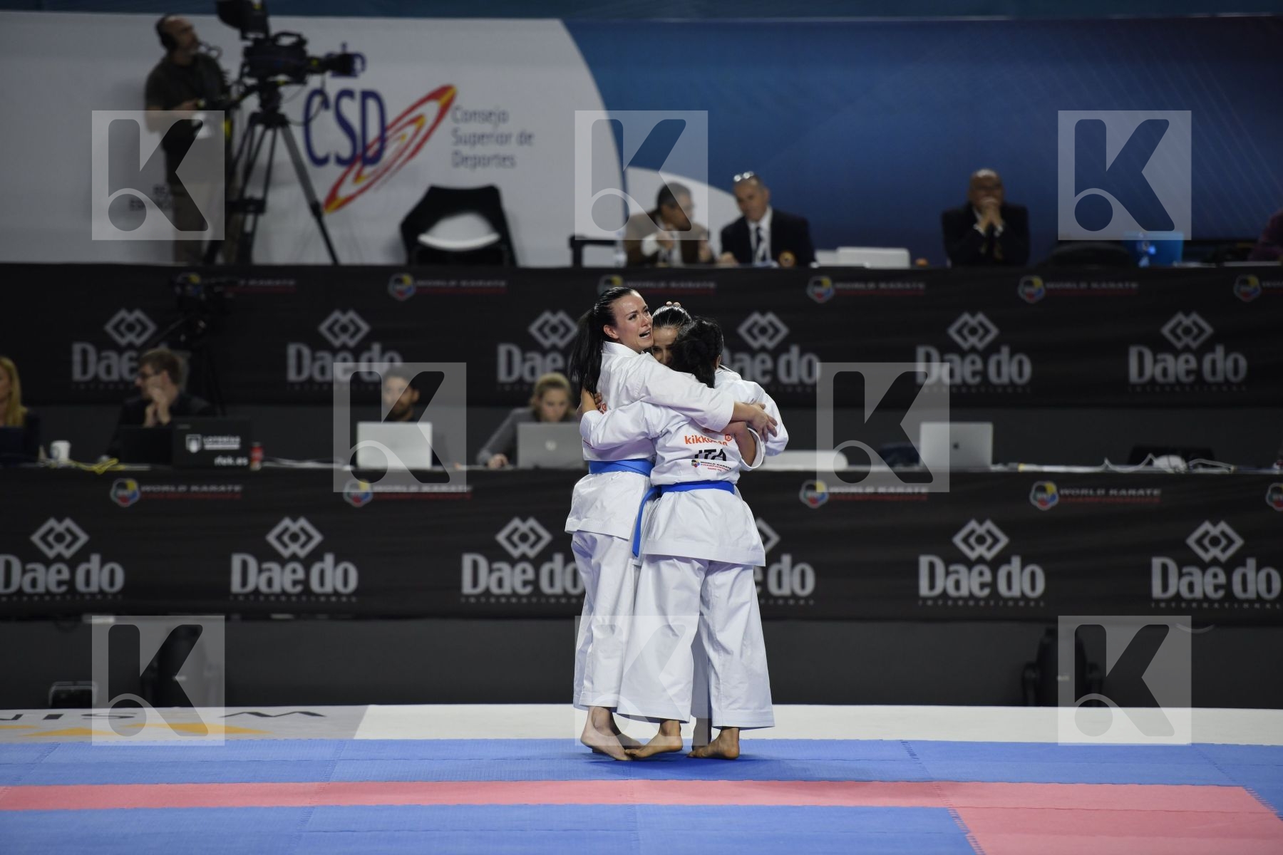 SERBIA (DJURDJEVIC, MATICKI, PIPERIN) vs ITALY (BATTAGLIA, D'ONOFRIO, PEZZETTI) in Senior Team Female Kata - Bronze bout