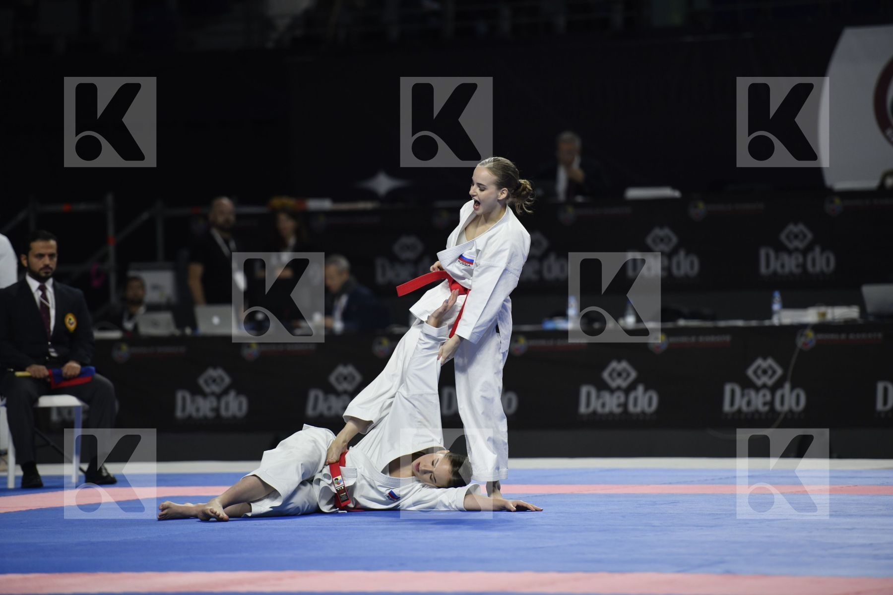 RUSSIAN FEDERATION (KOTLYAROVA, TROITSKAYA, ZOTOVA) vs TURKEY (ELTEMUR, KUSMUS, SOFUOGLU) in Senior Team Female Kata - Bronze bout
