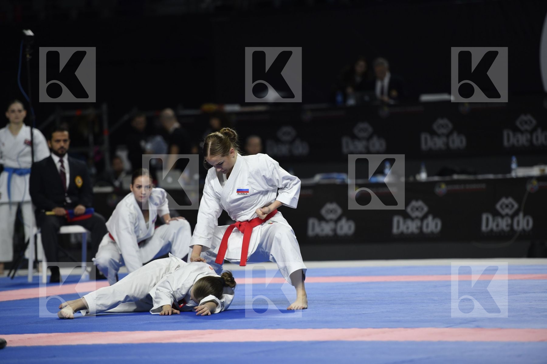 RUSSIAN FEDERATION (KOTLYAROVA, TROITSKAYA, ZOTOVA) vs TURKEY (ELTEMUR, KUSMUS, SOFUOGLU) in Senior Team Female Kata - Bronze bout