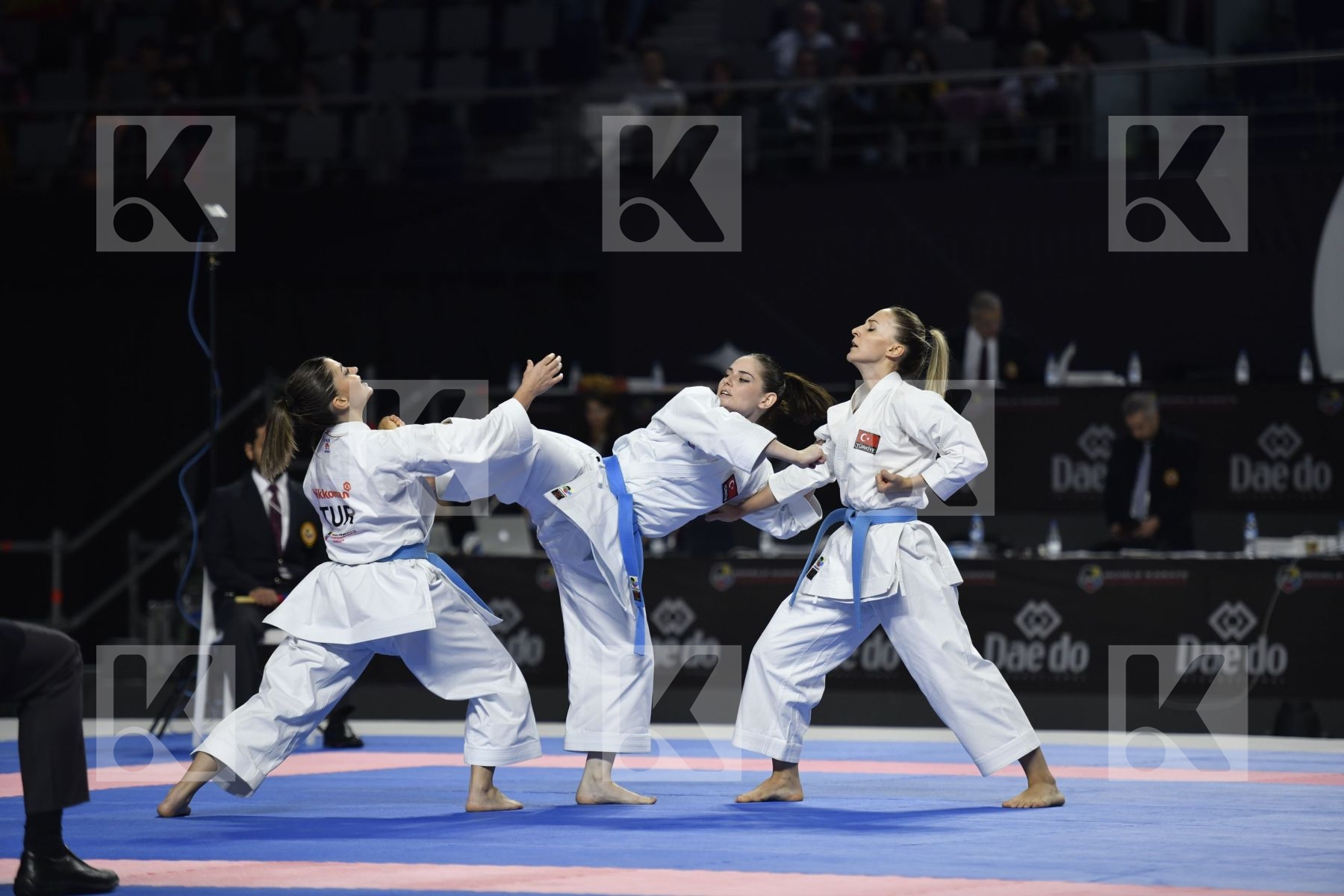 RUSSIAN FEDERATION (KOTLYAROVA, TROITSKAYA, ZOTOVA) vs TURKEY (ELTEMUR, KUSMUS, SOFUOGLU) in Senior Team Female Kata - Bronze bout