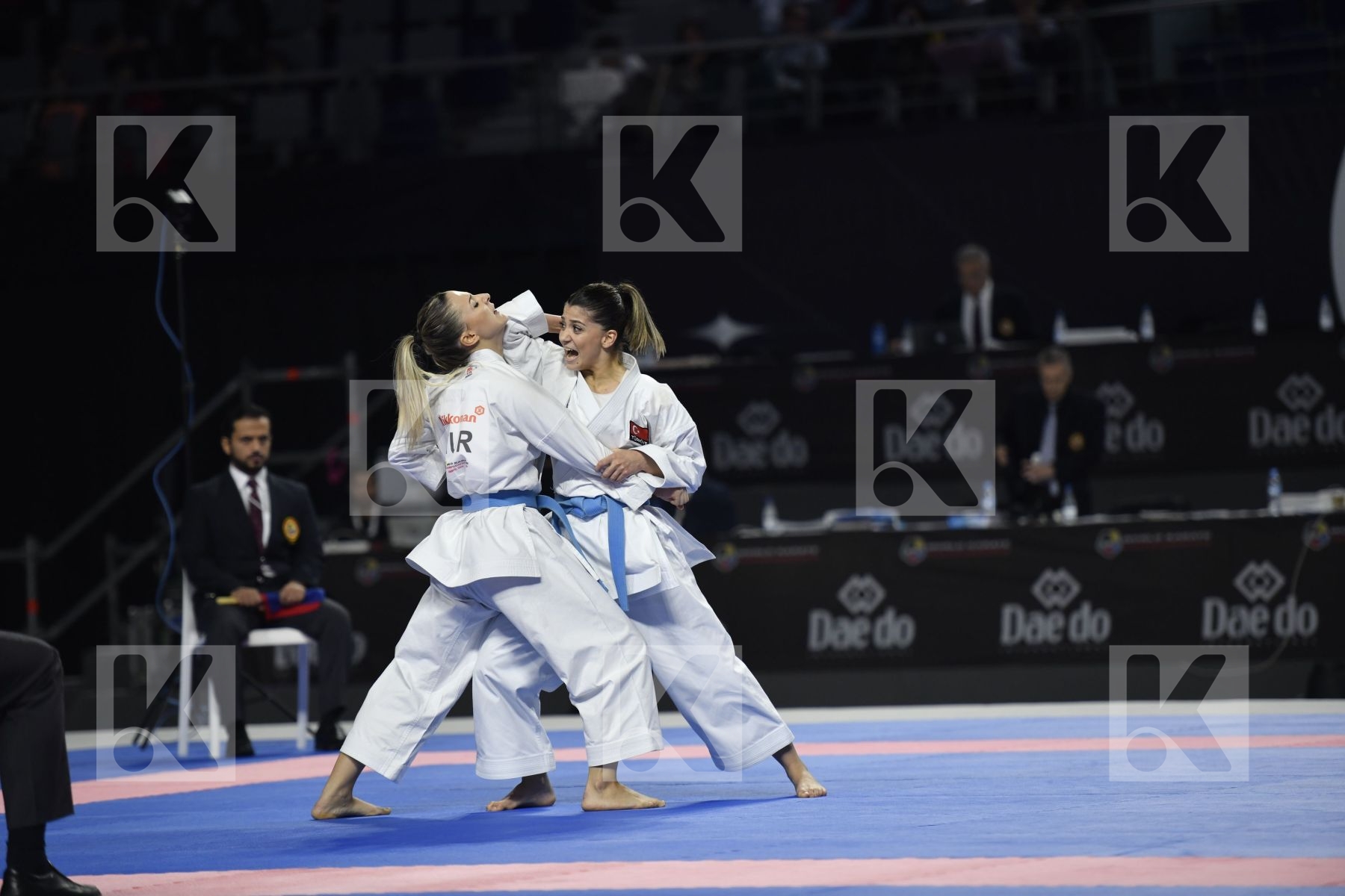 RUSSIAN FEDERATION (KOTLYAROVA, TROITSKAYA, ZOTOVA) vs TURKEY (ELTEMUR, KUSMUS, SOFUOGLU) in Senior Team Female Kata - Bronze bout
