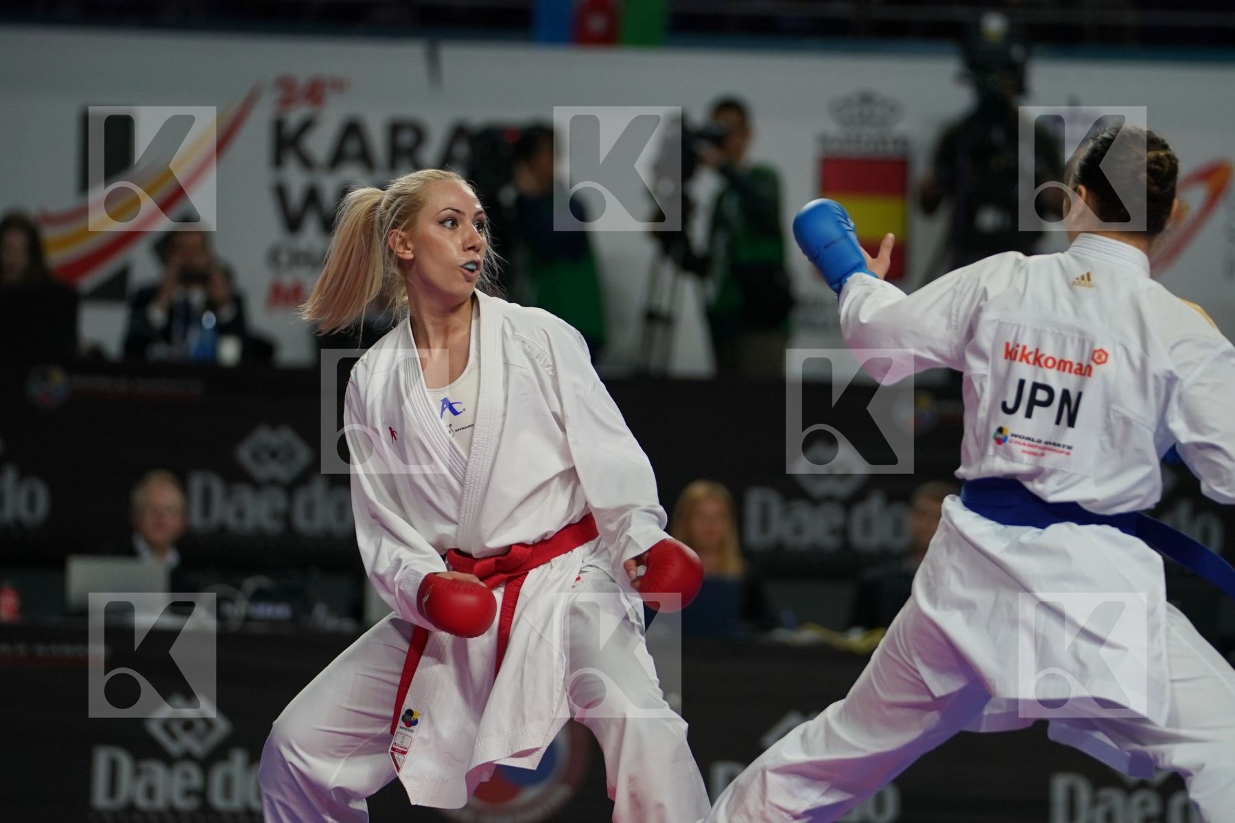 ELENI CHATZILIADOU (GREECE) vs AYUMI UEKUSA (JAPAN) in Senior Kumite 68+ Kg - Final bout