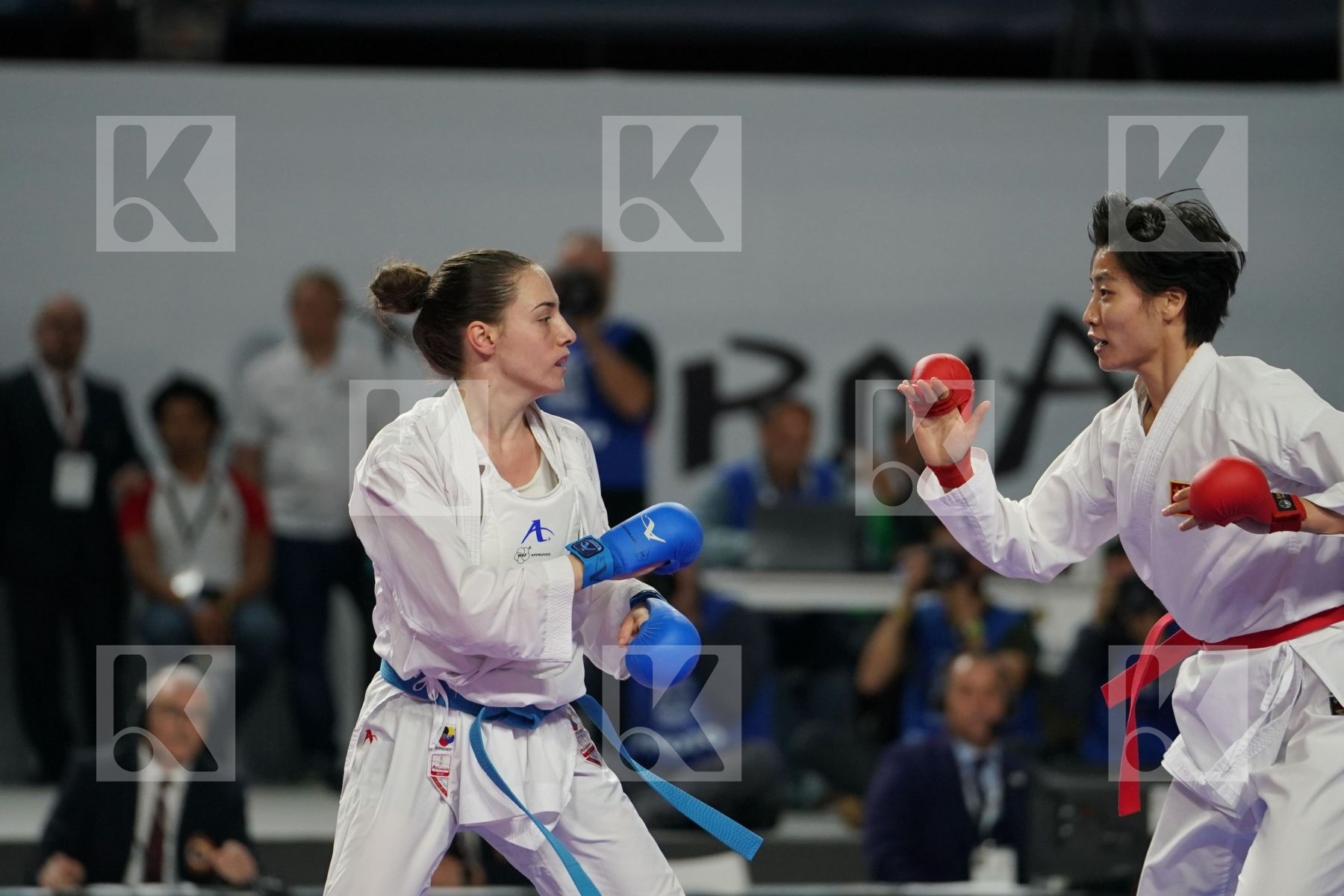 XIAOYAN YIN (PEOPLE'S REPUBLIC OF CHINA) vs JOVANA PREKOVIC (SERBIA) in Senior Kumite Ð 61 Kg - Final bout