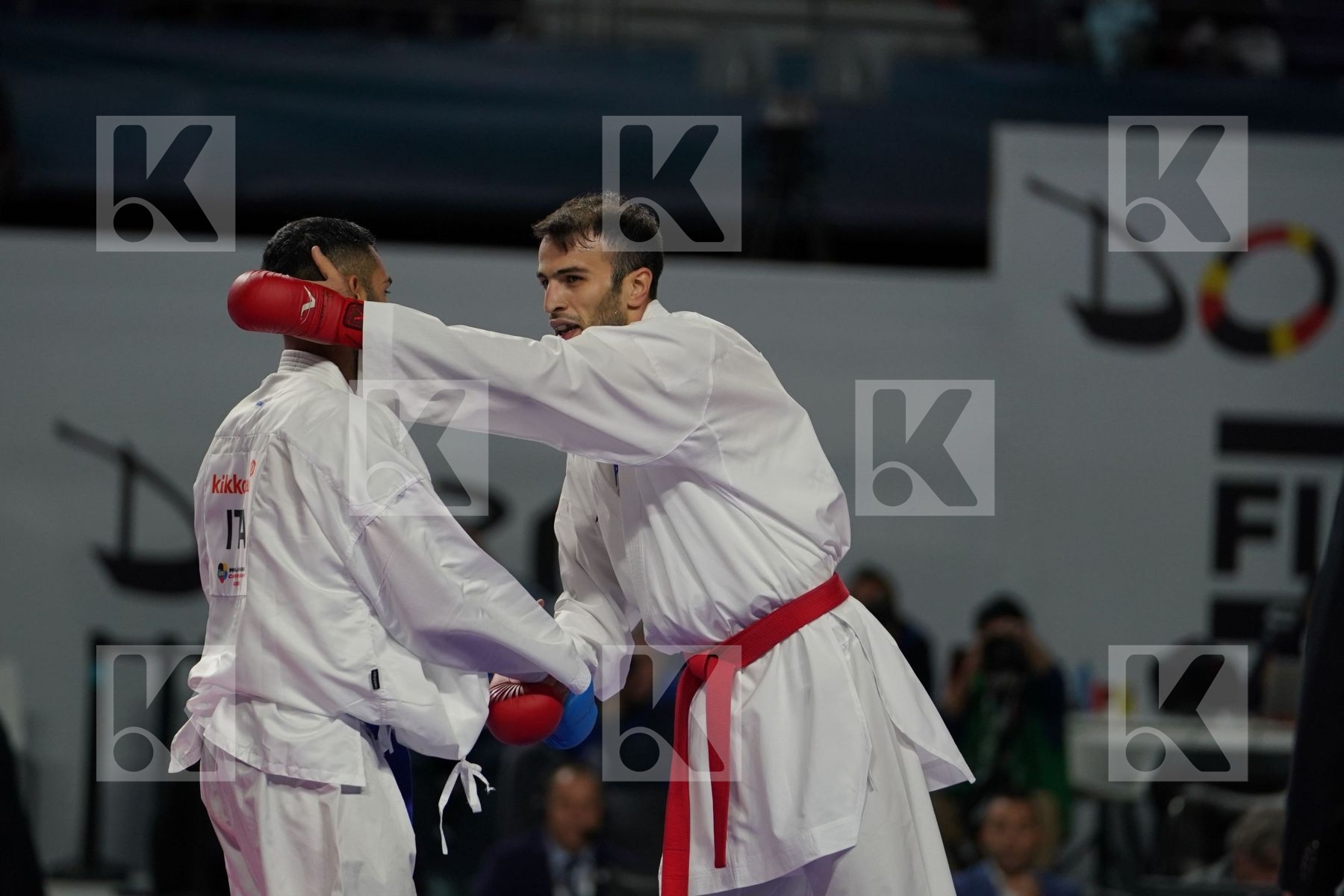 BAHMAN ASGARI GHONCHEH (ISLAMIC REPUBLIC OF IRAN) vs LUIGI BUSA (ITALY) in Senior Kumite Ð 75 Kg - Final bout