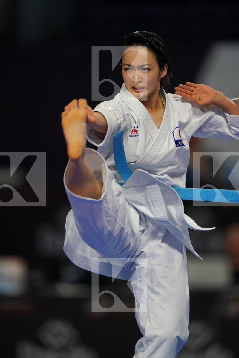 SANDRA SANCHEZ JAIME (SPAIN) vs KIYOU SHIMIZU (JAPAN) in Senior Female Kata - Final bout