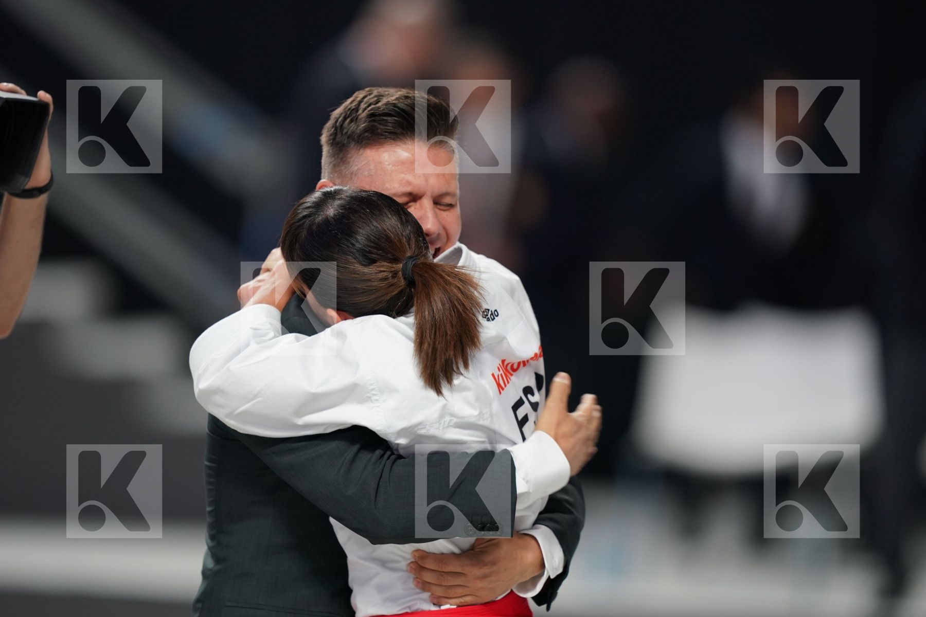 SANDRA SANCHEZ JAIME (SPAIN) vs KIYOU SHIMIZU (JAPAN) in Senior Female Kata - Final bout