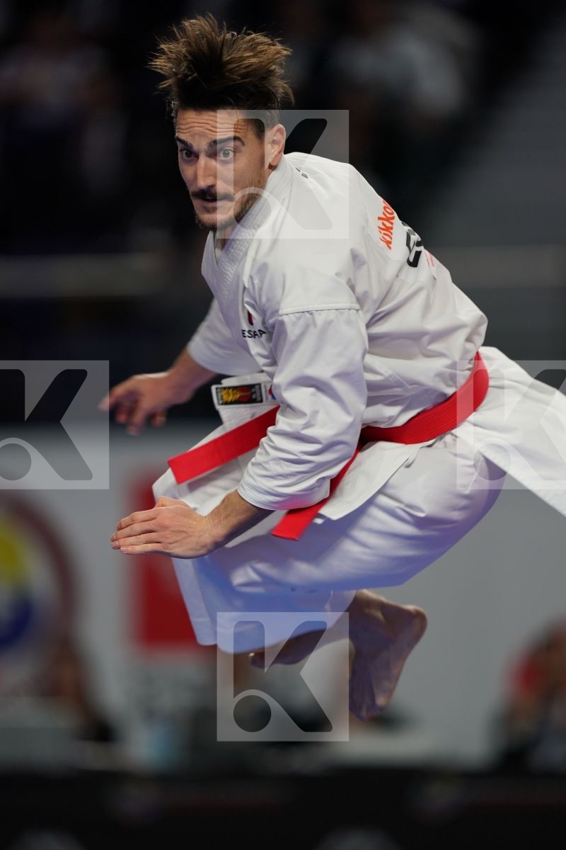 DAMIAN HUGO QUINTERO CAPDEVILA (SPAIN) vs RYO KIYUNA (JAPAN) in Senior Male Kata - Final bout