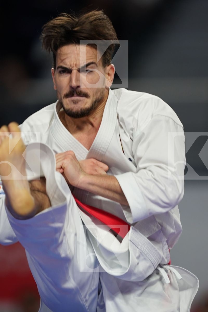 DAMIAN HUGO QUINTERO CAPDEVILA (SPAIN) vs RYO KIYUNA (JAPAN) in Senior Male Kata - Final bout