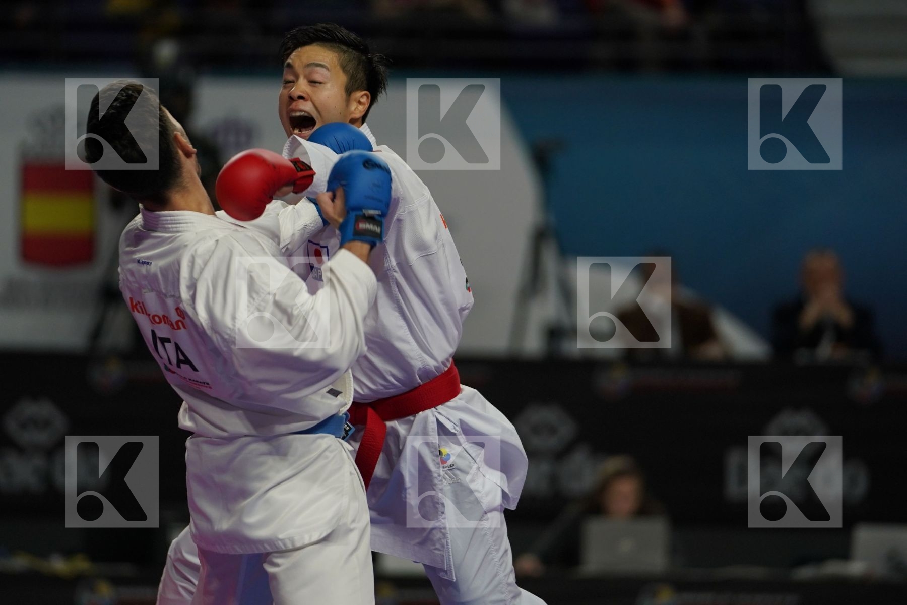 NAOTO SAGO (JAPAN) vs ANGELO CRESCENZO (ITALY) in Senior Kumite -60 Kg - Final bout