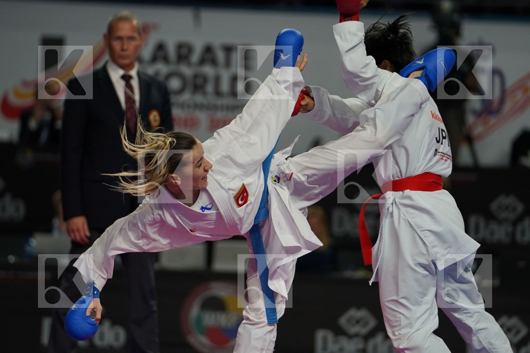 MIHO MIYAHARA (JAPAN) vs SERAP OZCELIK ARAPOGLU (TURKEY) in Senior Kumite -50 Kg - Final bout