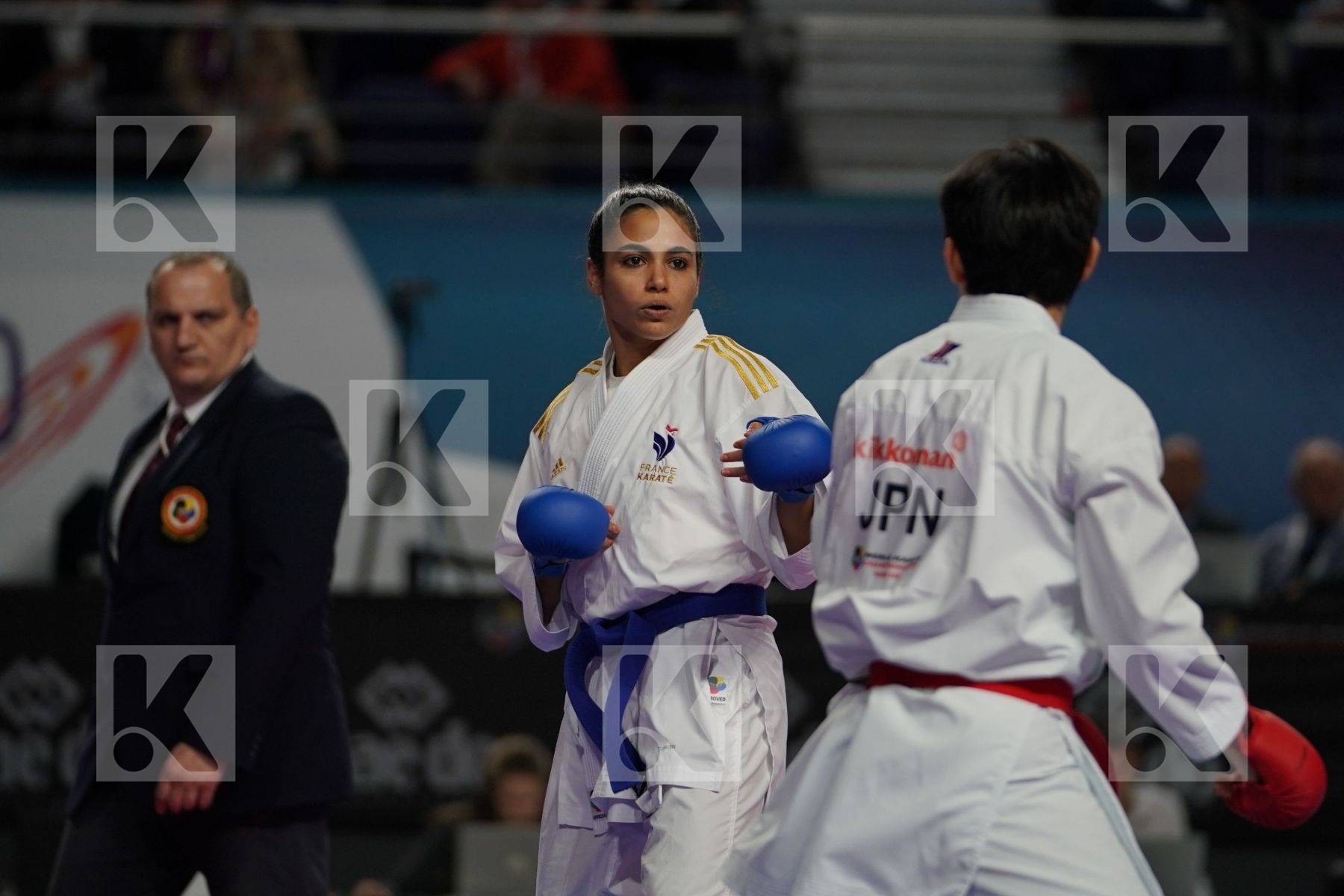Japan (KAWAMURA, SAITO, SOMEYA, UEKUSA) vs France (AVAZERI, BRITO, HEURTAULT, SIVERT) in Senior Team Female Kumite - Final bout