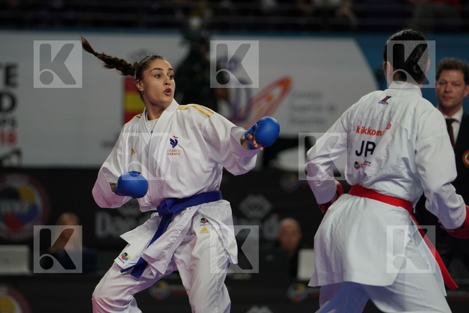 Japan (KAWAMURA, SAITO, SOMEYA, UEKUSA) vs France (AVAZERI, BRITO, HEURTAULT, SIVERT) in Senior Team Female Kumite - Final bout