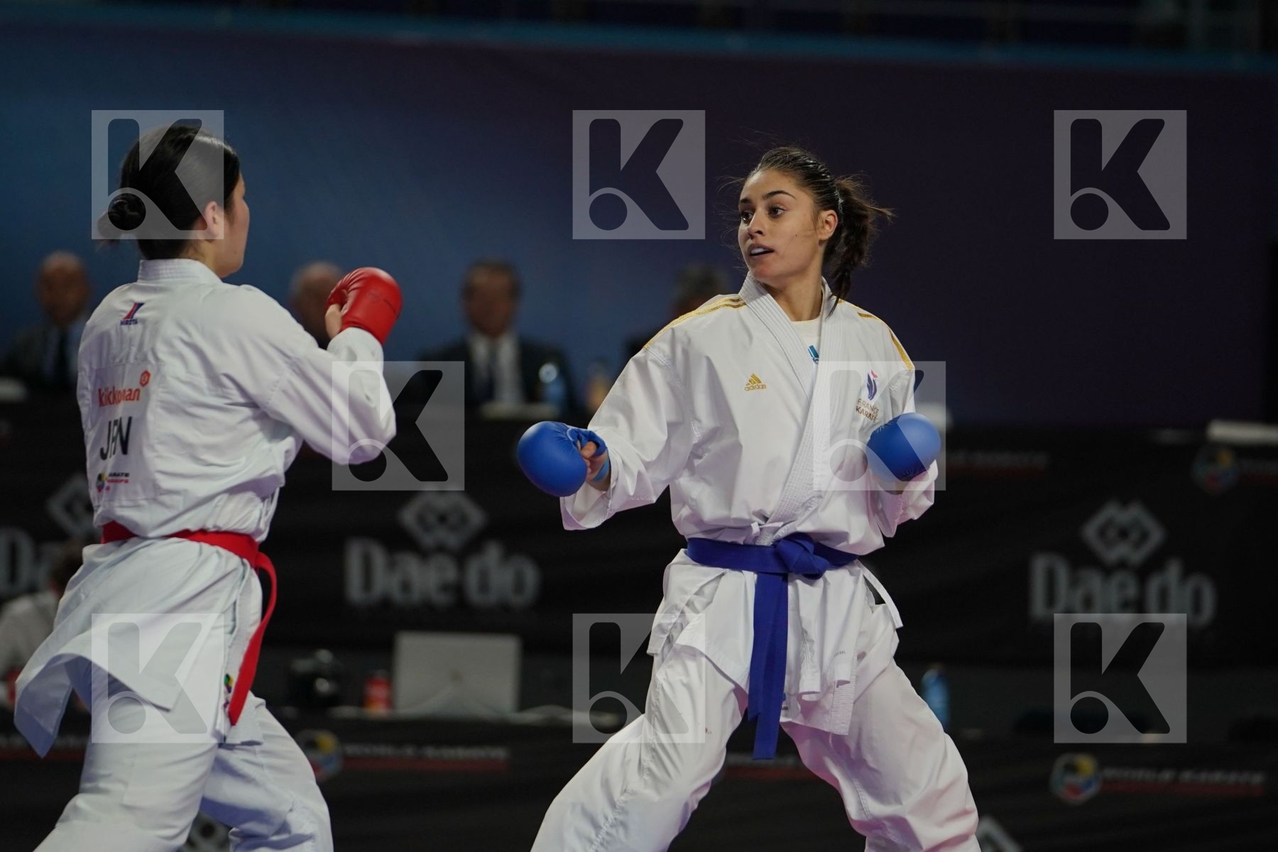 Japan (KAWAMURA, SAITO, SOMEYA, UEKUSA) vs France (AVAZERI, BRITO, HEURTAULT, SIVERT) in Senior Team Female Kumite - Final bout