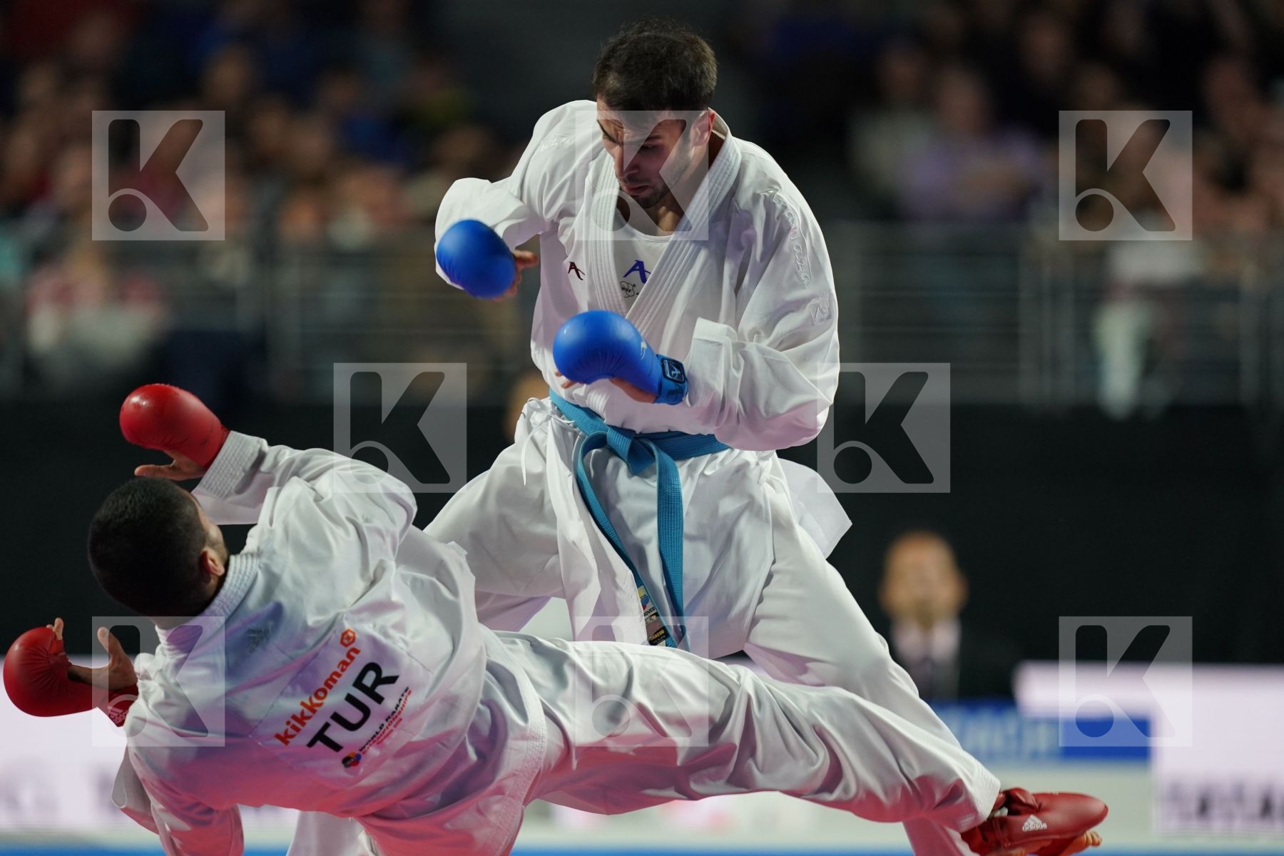 TURKEY (AKTAS, ELTEMUR, GOK, KAPTAN, OZER, UYGUR, YAMANOGLU) vs IRAN (ABAZARI, ASGARI GHONCHEH, ASIABARI, GANJZADEH, HEYDARI, KHODABAKHSHI, POORSHAB) in Senior Team Male Kumite - Final bout