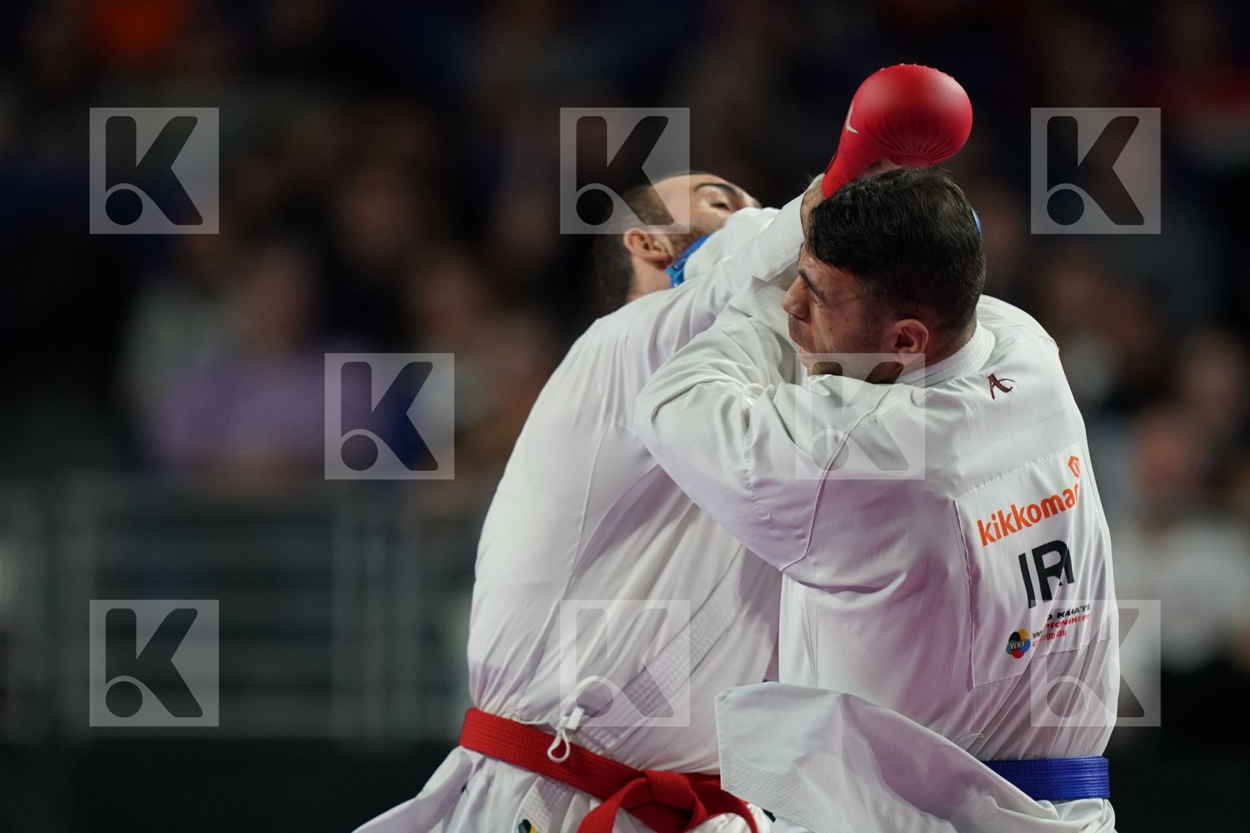 TURKEY (AKTAS, ELTEMUR, GOK, KAPTAN, OZER, UYGUR, YAMANOGLU) vs IRAN (ABAZARI, ASGARI GHONCHEH, ASIABARI, GANJZADEH, HEYDARI, KHODABAKHSHI, POORSHAB) in Senior Team Male Kumite - Final bout
