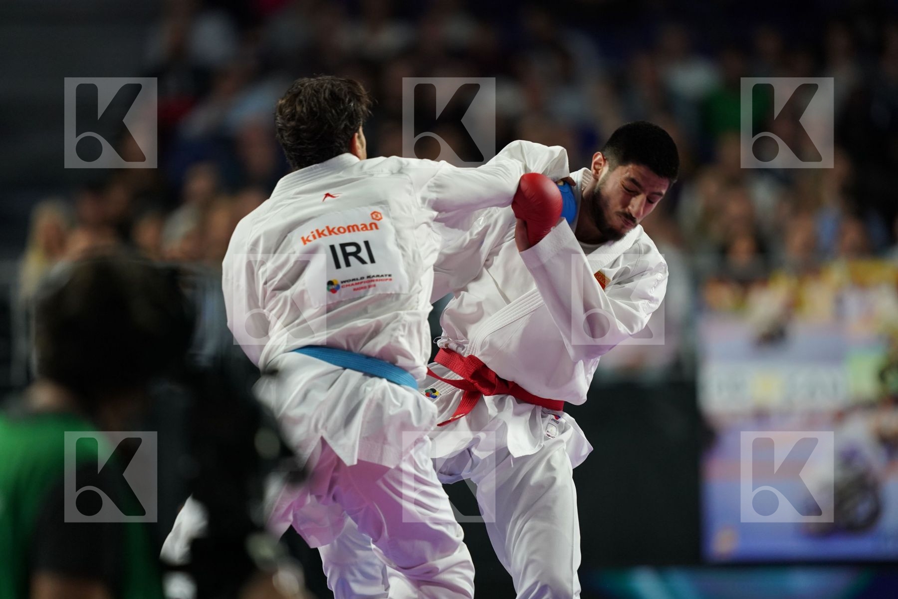 TURKEY (AKTAS, ELTEMUR, GOK, KAPTAN, OZER, UYGUR, YAMANOGLU) vs IRAN (ABAZARI, ASGARI GHONCHEH, ASIABARI, GANJZADEH, HEYDARI, KHODABAKHSHI, POORSHAB) in Senior Team Male Kumite - Final bout