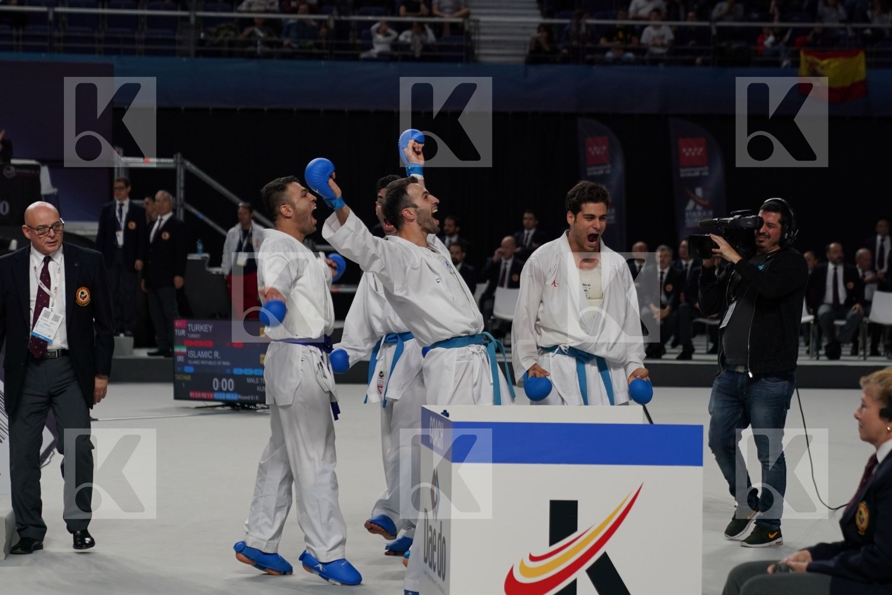 TURKEY (AKTAS, ELTEMUR, GOK, KAPTAN, OZER, UYGUR, YAMANOGLU) vs IRAN (ABAZARI, ASGARI GHONCHEH, ASIABARI, GANJZADEH, HEYDARI, KHODABAKHSHI, POORSHAB) in Senior Team Male Kumite - Final bout