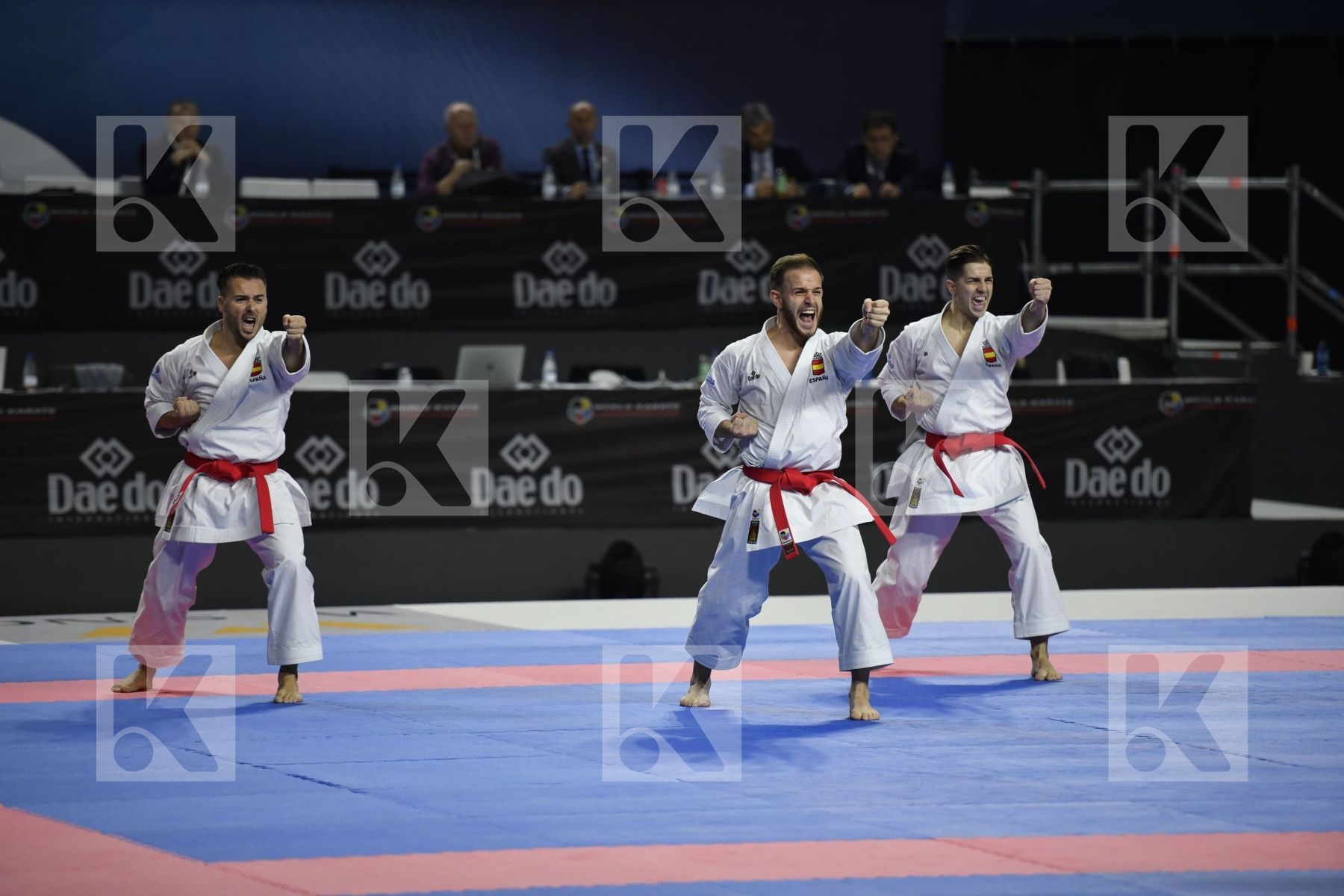 SPAIN (CARBONELL LOPEZ, GALAN LOPEZ, SALAZAR JOVER) vs JAPAN (KINJO, KIYUNA, UEMURA) in Senior Team Male Kata - Final bout