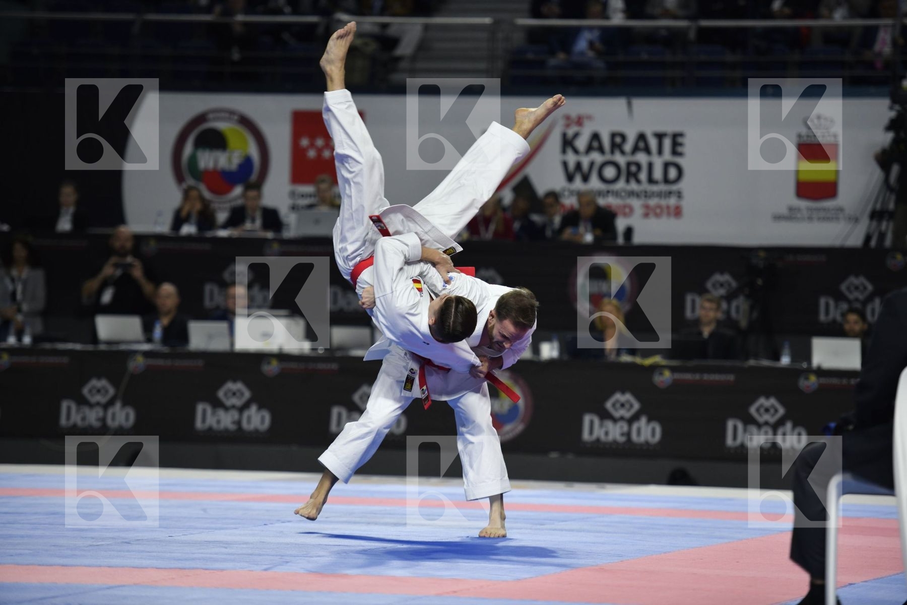 SPAIN (CARBONELL LOPEZ, GALAN LOPEZ, SALAZAR JOVER) vs JAPAN (KINJO, KIYUNA, UEMURA) in Senior Team Male Kata - Final bout