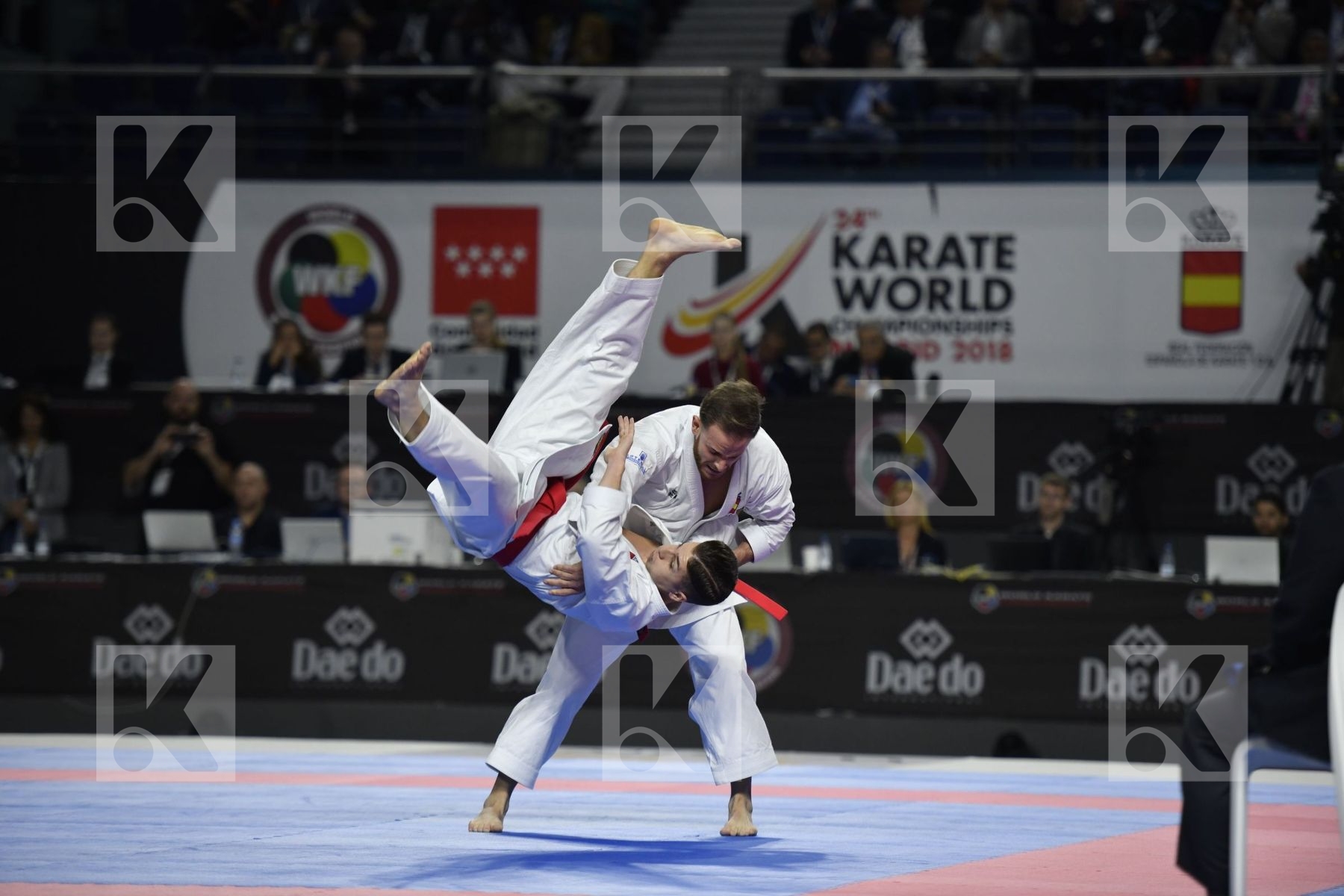 SPAIN (CARBONELL LOPEZ, GALAN LOPEZ, SALAZAR JOVER) vs JAPAN (KINJO, KIYUNA, UEMURA) in Senior Team Male Kata - Final bout