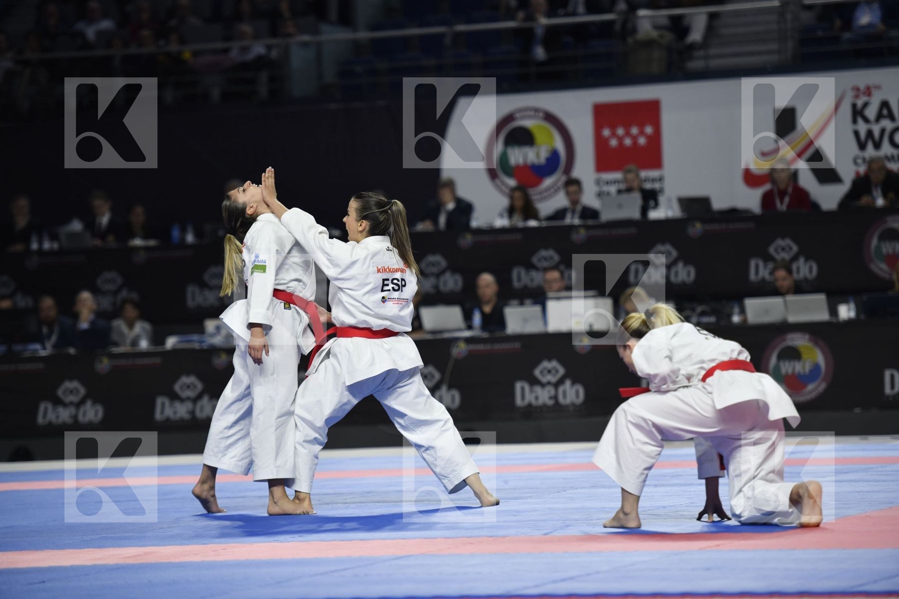 SPAIN (GARCIA LOZANO, RODRIGUEZ ENCABO, ROY RUBIO) vs JAPAN (ISHIBASHI, MUGIYAMA, TAIRA) in Senior Team Female Kata - Final bout