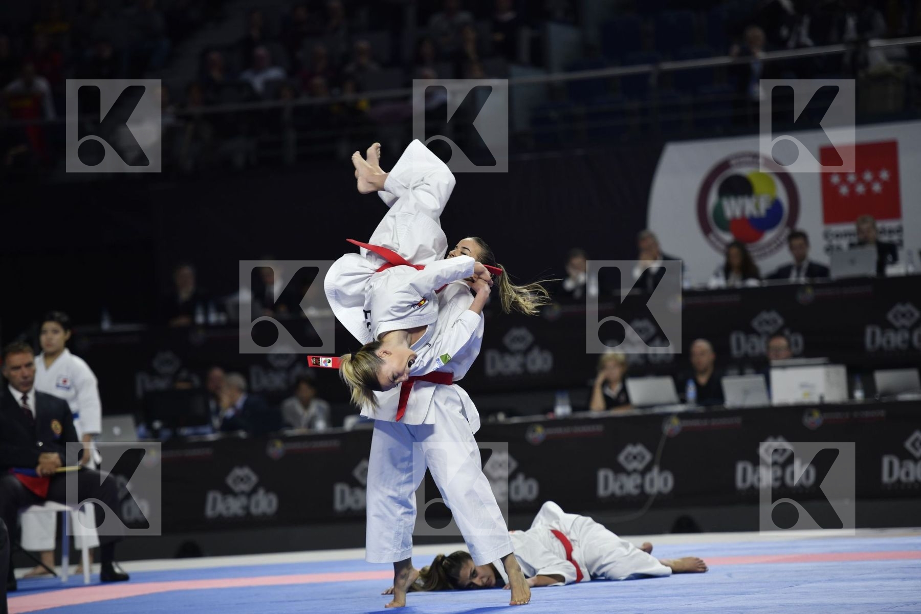 SPAIN (GARCIA LOZANO, RODRIGUEZ ENCABO, ROY RUBIO) vs JAPAN (ISHIBASHI, MUGIYAMA, TAIRA) in Senior Team Female Kata - Final bout