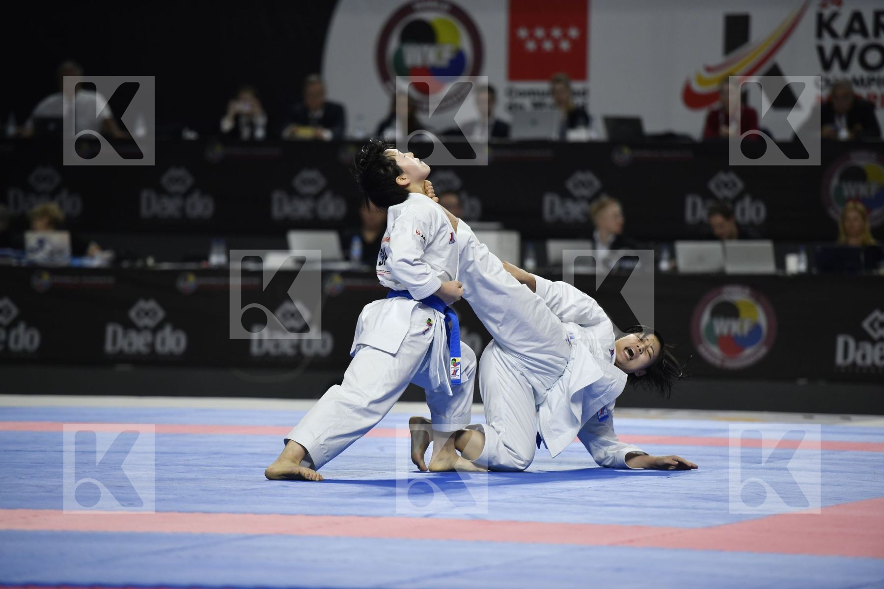 SPAIN (GARCIA LOZANO, RODRIGUEZ ENCABO, ROY RUBIO) vs JAPAN (ISHIBASHI, MUGIYAMA, TAIRA) in Senior Team Female Kata - Final bout