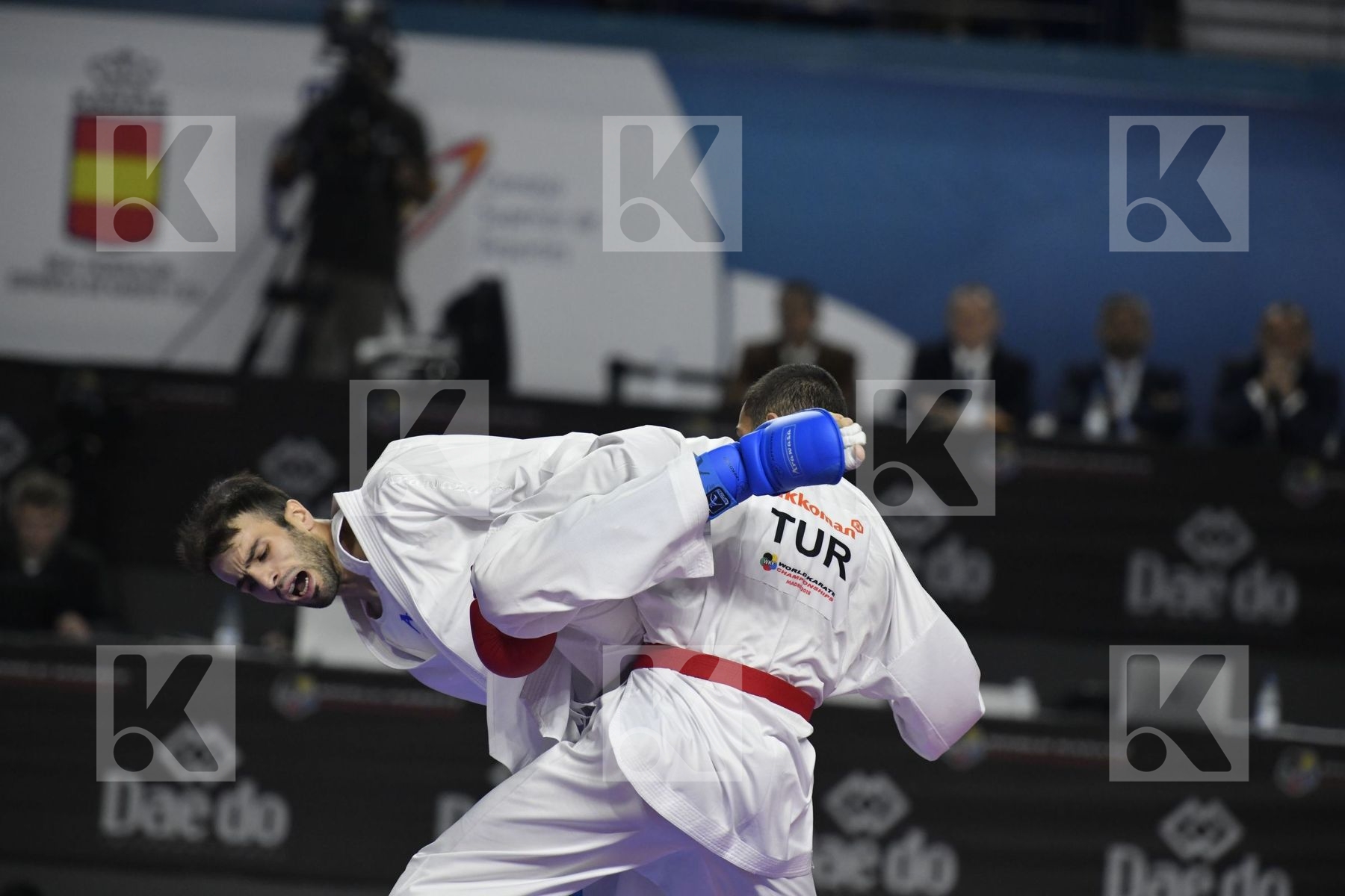 TURKEY (AKTAS, ELTEMUR, GOK, KAPTAN, OZER, UYGUR, YAMANOGLU) vs IRAN (ABAZARI, ASGARI GHONCHEH, ASIABARI, GANJZADEH, HEYDARI, KHODABAKHSHI, POORSHAB) in Senior Team Male Kumite - Final bout
