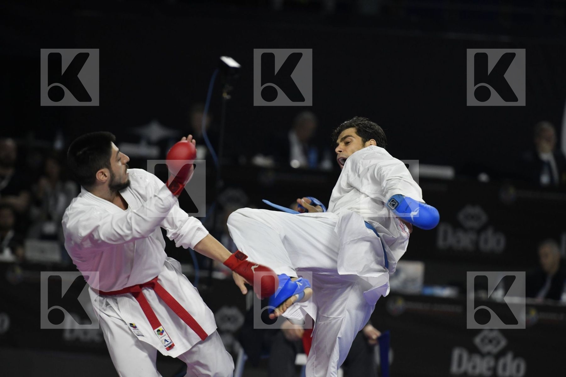 TURKEY (AKTAS, ELTEMUR, GOK, KAPTAN, OZER, UYGUR, YAMANOGLU) vs IRAN (ABAZARI, ASGARI GHONCHEH, ASIABARI, GANJZADEH, HEYDARI, KHODABAKHSHI, POORSHAB) in Senior Team Male Kumite - Final bout