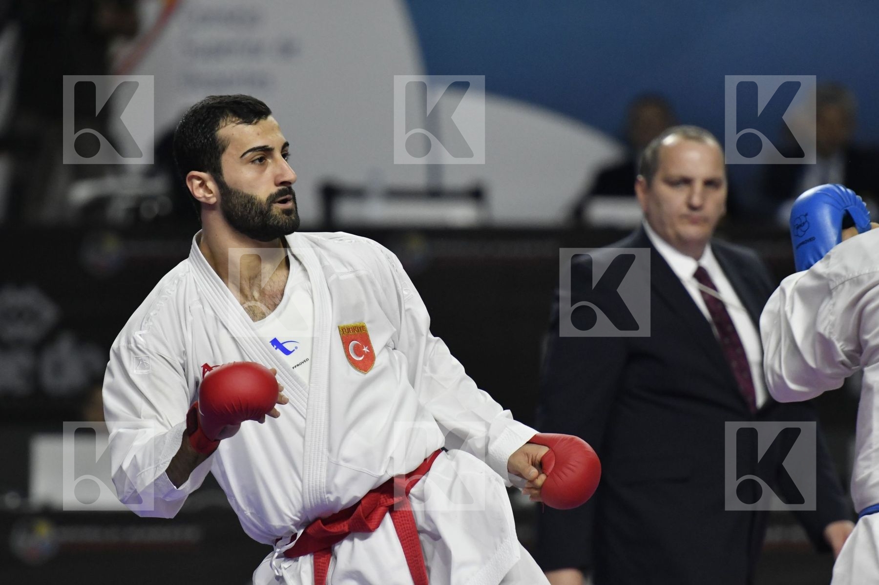 TURKEY (AKTAS, ELTEMUR, GOK, KAPTAN, OZER, UYGUR, YAMANOGLU) vs IRAN (ABAZARI, ASGARI GHONCHEH, ASIABARI, GANJZADEH, HEYDARI, KHODABAKHSHI, POORSHAB) in Senior Team Male Kumite - Final bout