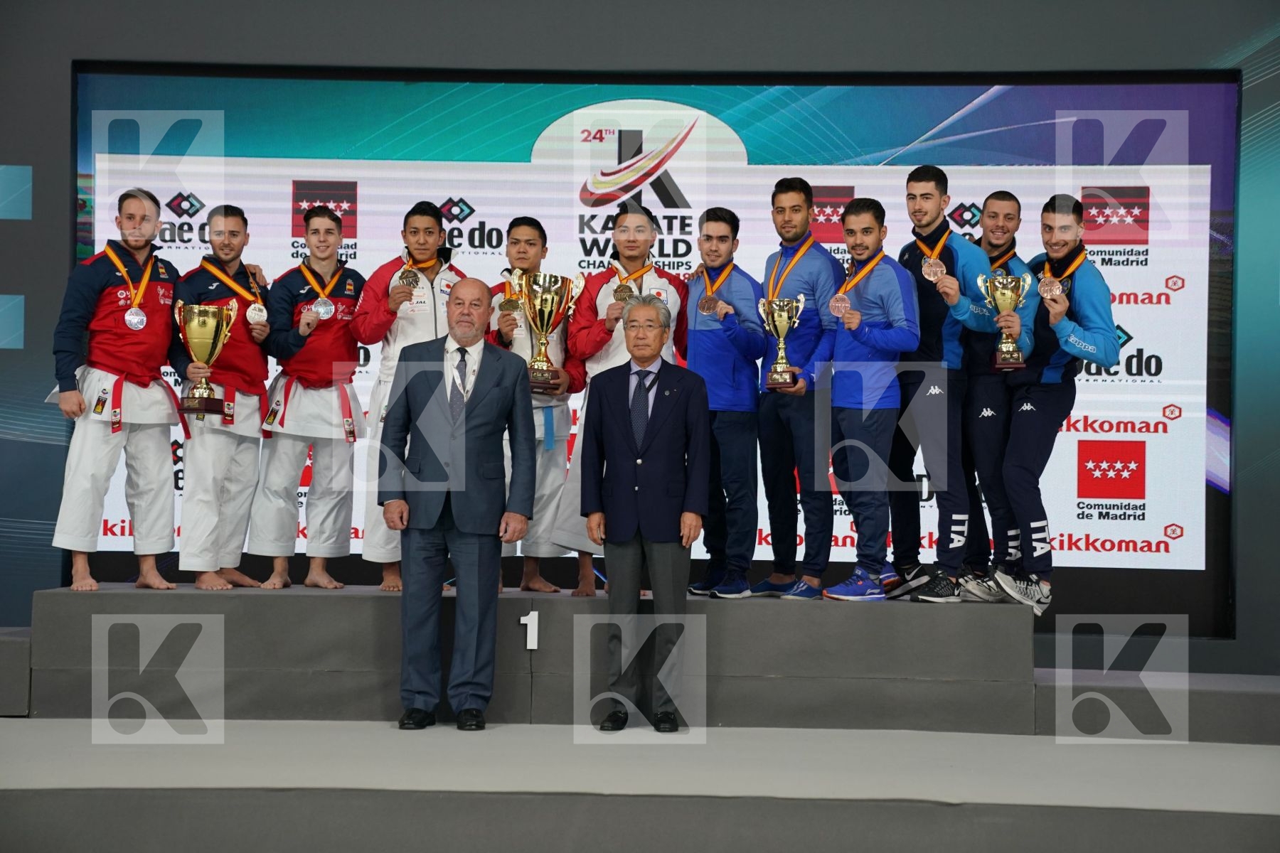 SPAIN (CARBONELL LOPEZ, GALAN LOPEZ, SALAZAR JOVER) vs JAPAN (KINJO, KIYUNA, UEMURA), ITALY (GALLO, IODICE, PANAGIA), IRAN (DELIKHOUN, SHAHRJERDI, ZAND) in Senior Team Female Kata - Podium ceremony