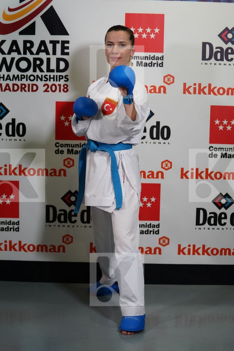 SERAP OZCELIK ARAPOGLU (TURKEY) in Senior Kumite -50 Kg - Qualification