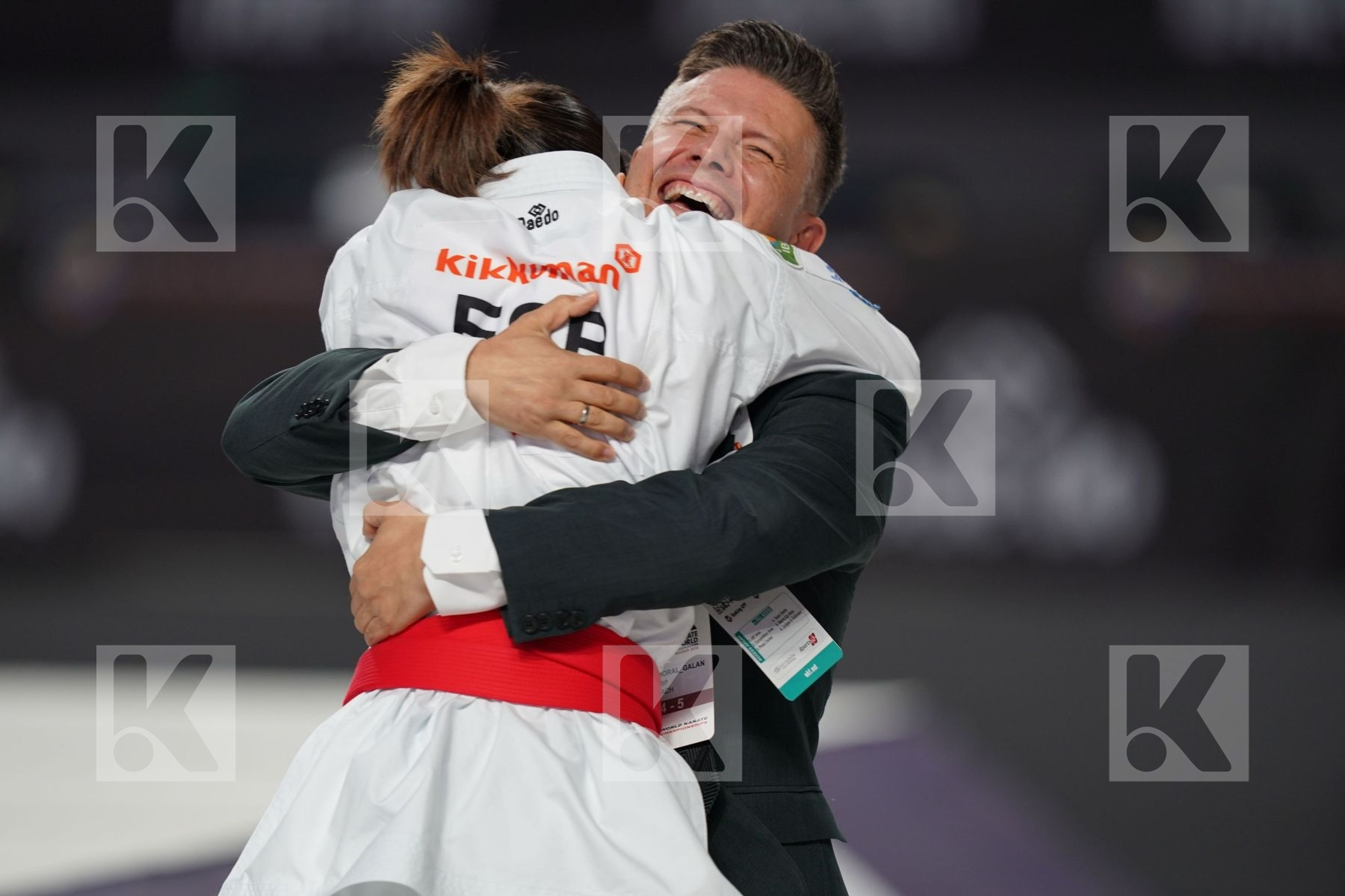 SANDRA SANCHEZ JAIME (SPAIN) vs KIYOU SHIMIZU (JAPAN) in Senior Female Kata - Final bout