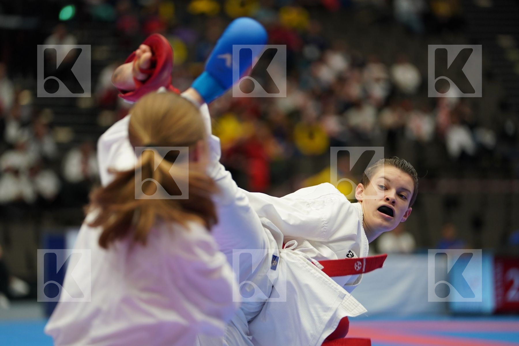 OUDENAARDEN VAN MELISSA (NEDERLANDS) vs CHERNYSHEVA ANNA (RUSSIAN FEDERATION) in Junior Kumite Female - 59 Kg - Final bout