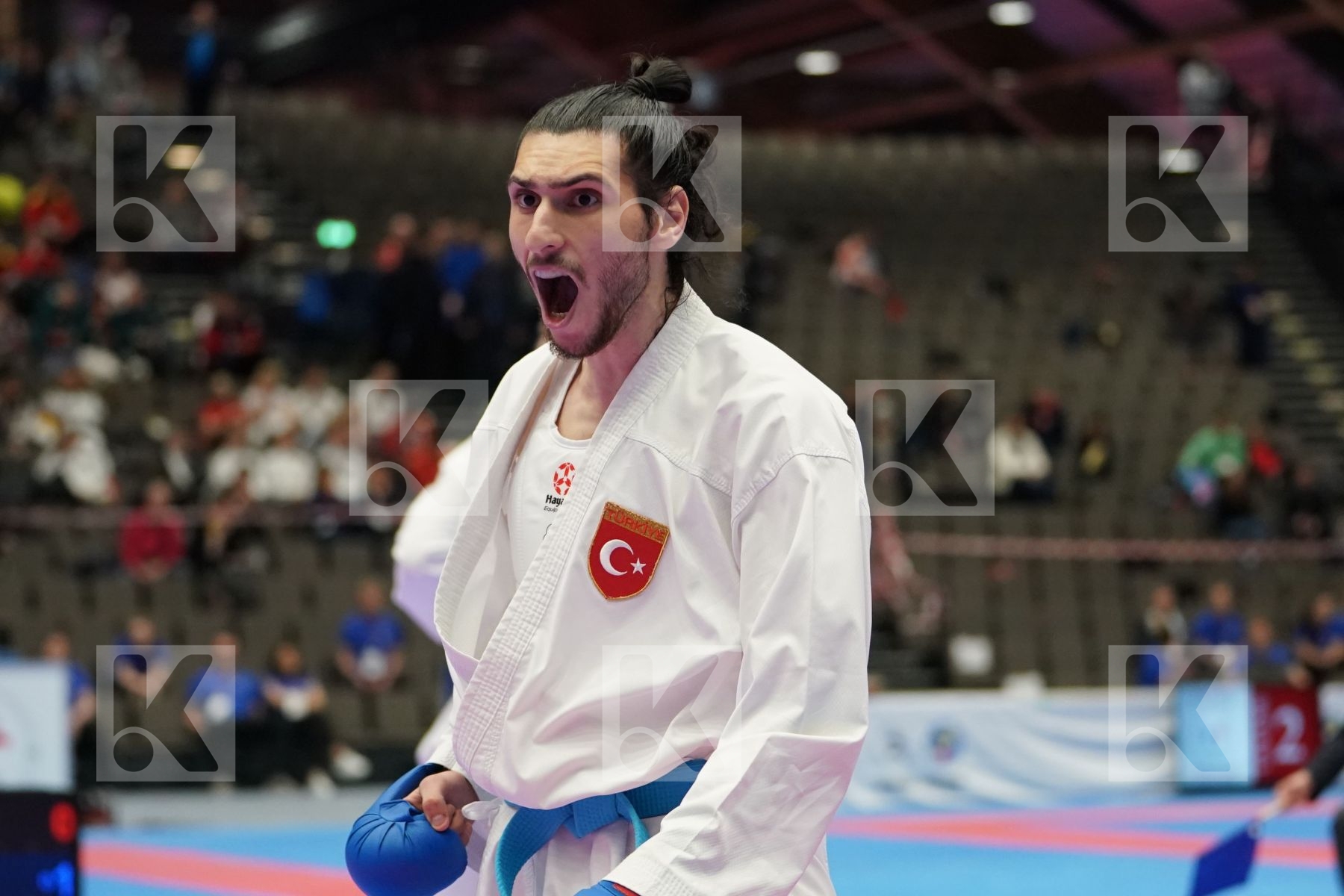NAIDA VALENTYN (UKRAINE) vs DENIZ MURATCAN (TURKEY) in Under 21 Kumite Male -67 Kg - Final bout