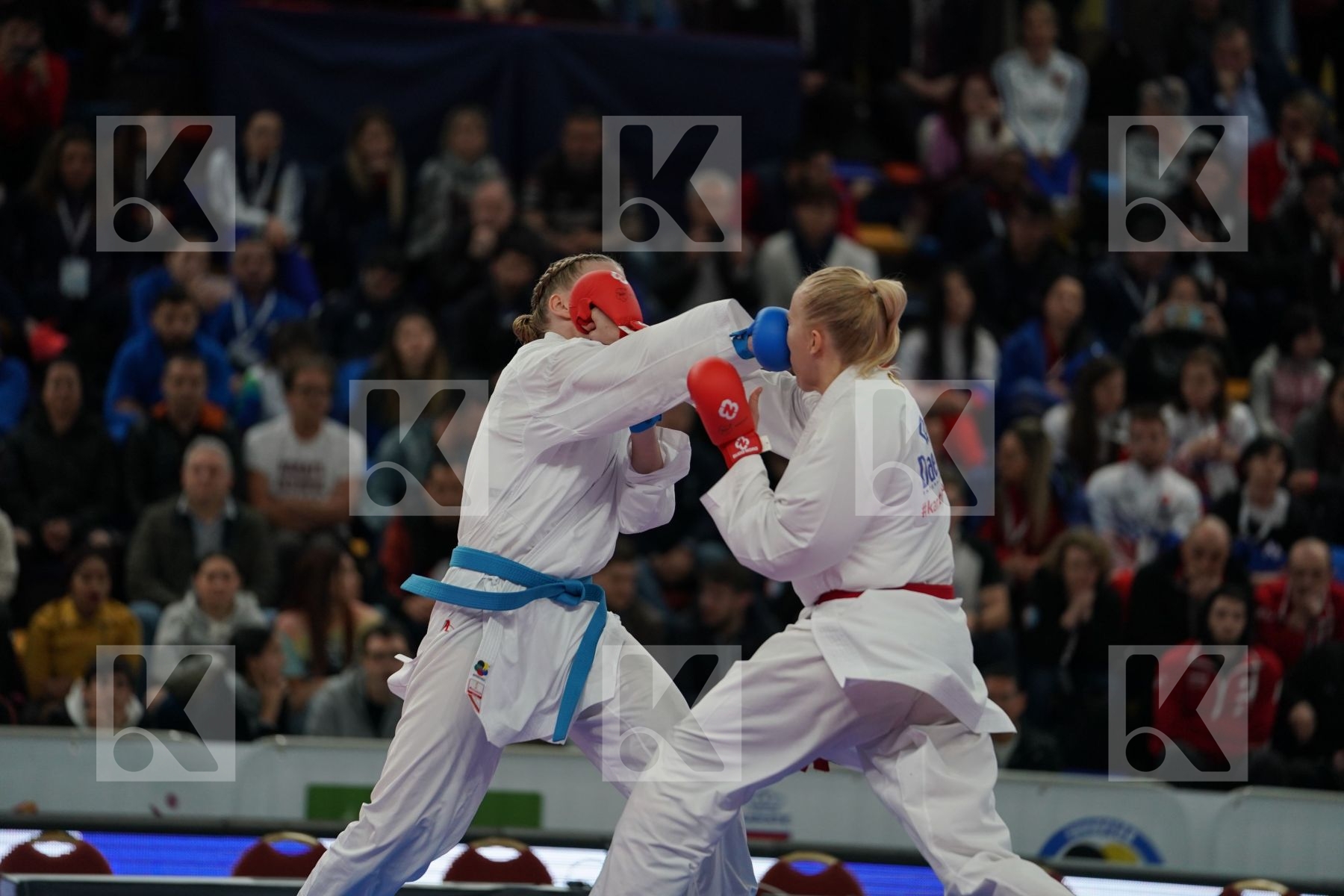 PEDERSEN KATRINE (DENMARK) vs WOLD SHERILYN (NEDERLANDS) in Senior Kumite -68 Kg - Bronze bout