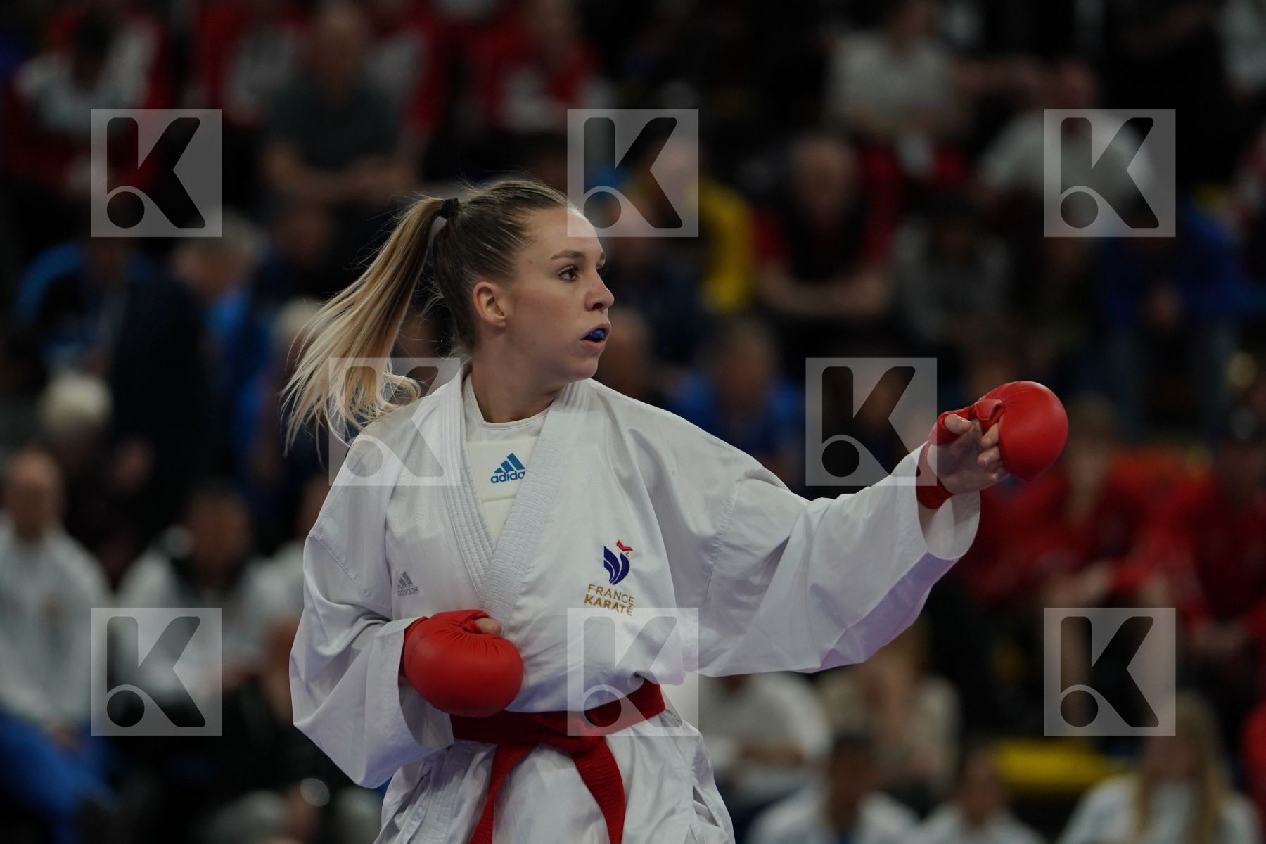 PHILIPPE GWENDOLINE (FRANCE) vs SEROGINA ANITA (UKRAINE) in Senior Kumite -61 Kg - Bronze bout