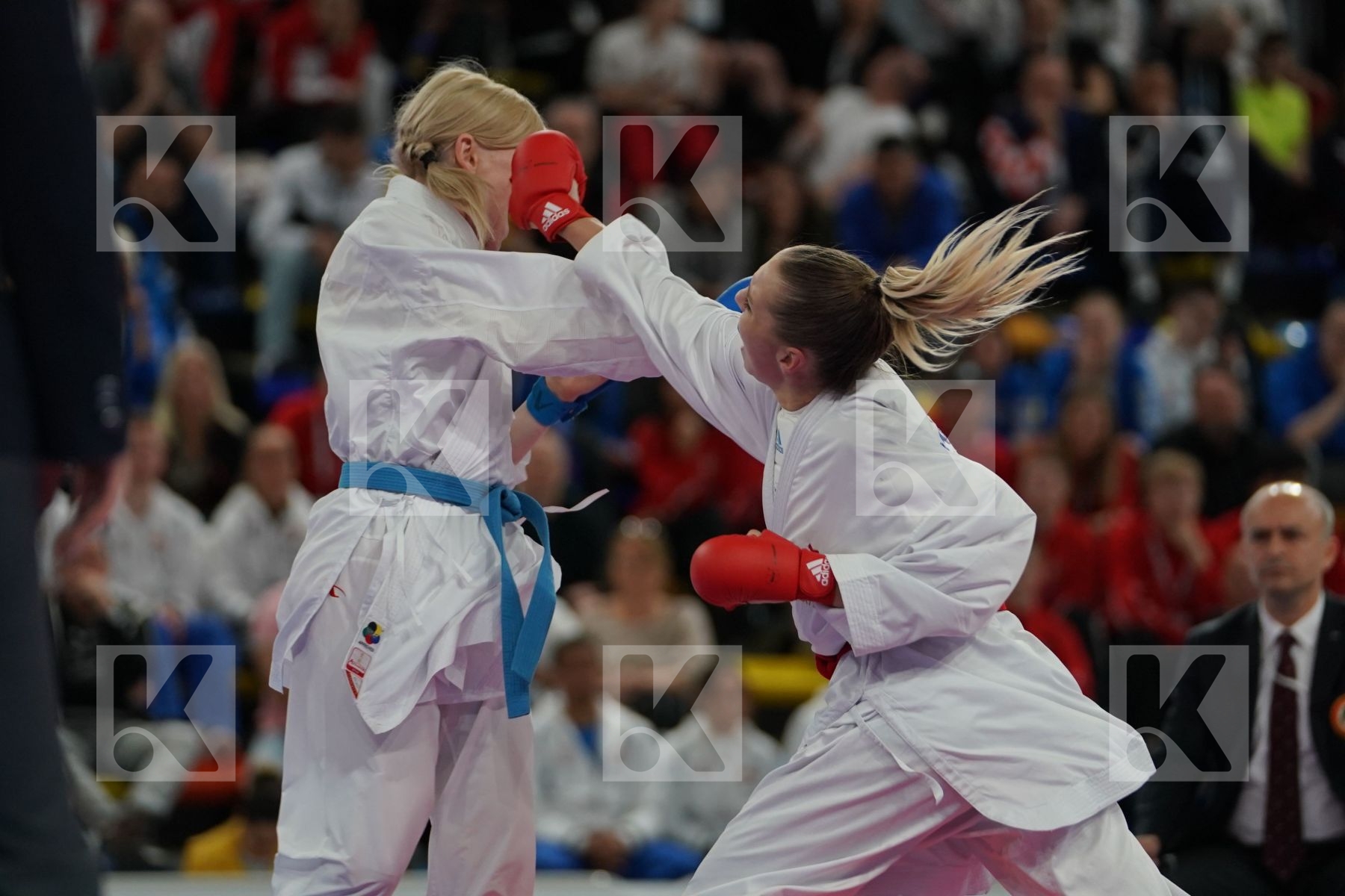 PHILIPPE GWENDOLINE (FRANCE) vs SEROGINA ANITA (UKRAINE) in Senior Kumite -61 Kg - Bronze bout