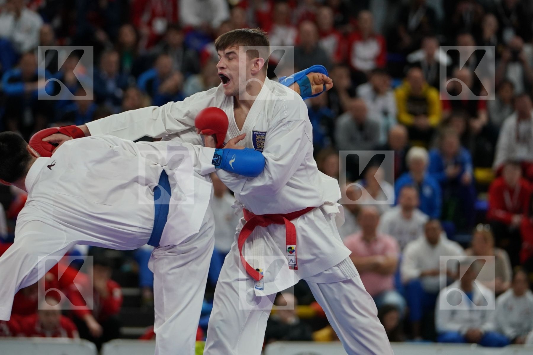 KELLAWAY JOE (ENGLAND) vs ELTEMUR ERMAN (TURKEY) in Senior Kumite -75 Kg - Bronze bout