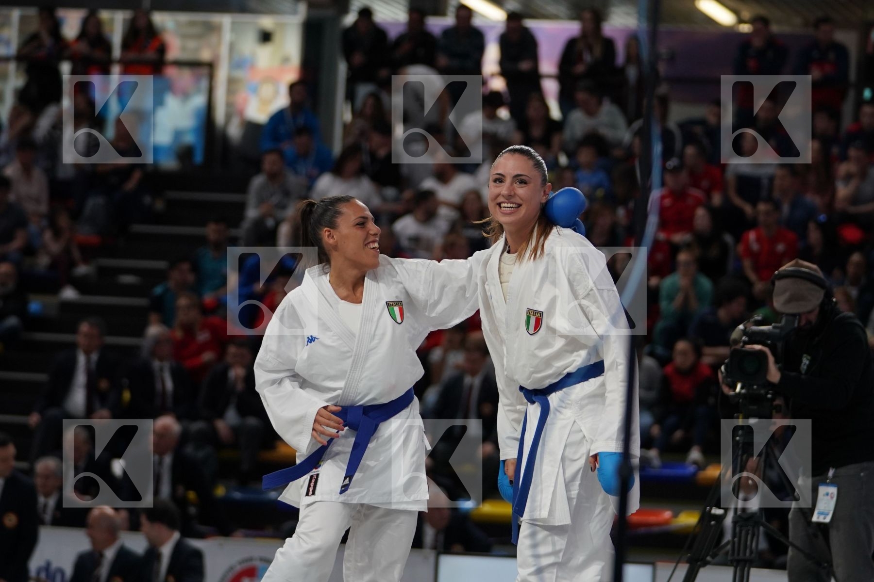 CROATIA vs ITALY in Senior Team Female Kumite - Bronze bout
