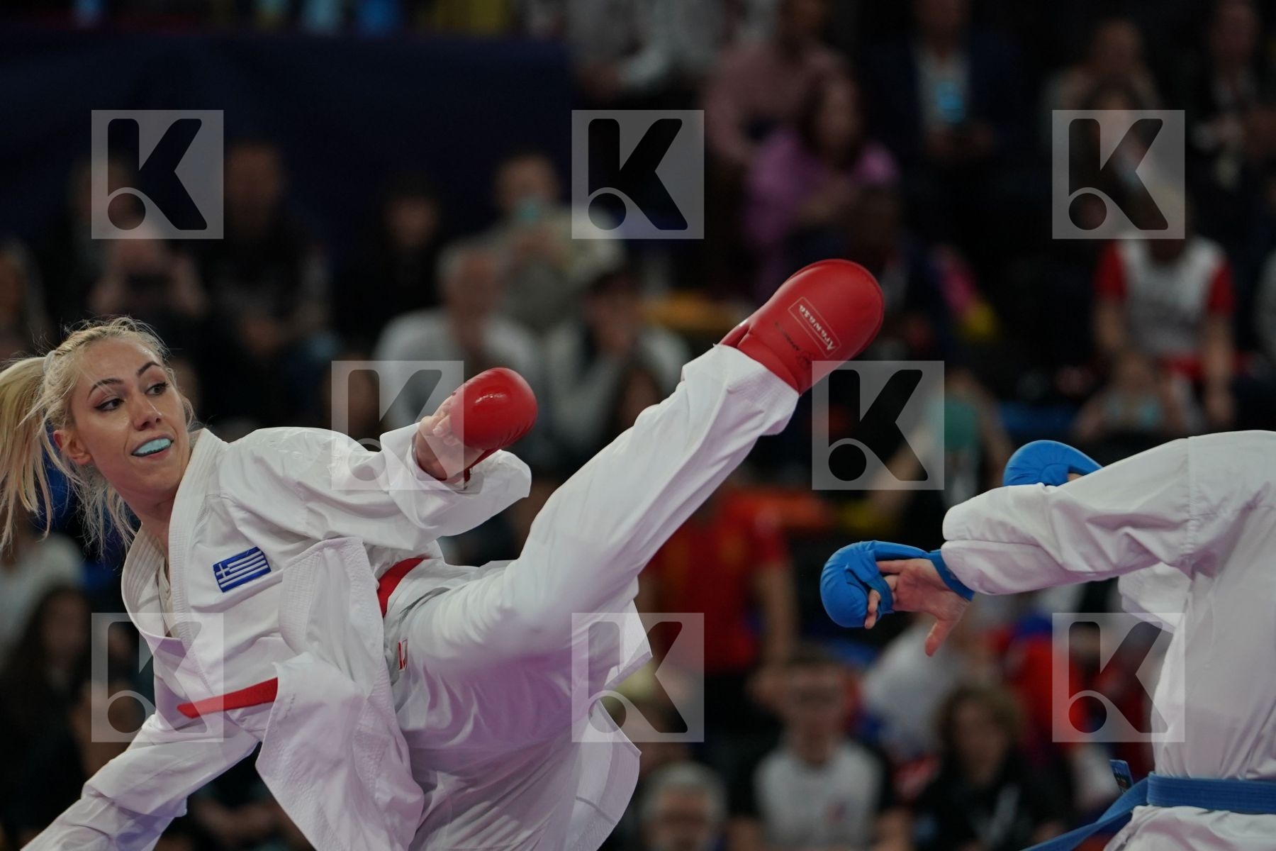 CHATZILIADOU ELENI (GREECE) vs PALACIO GONZALEZ LAURA (SPAIN) in Senior Kumite 68+ Kg - Final bout